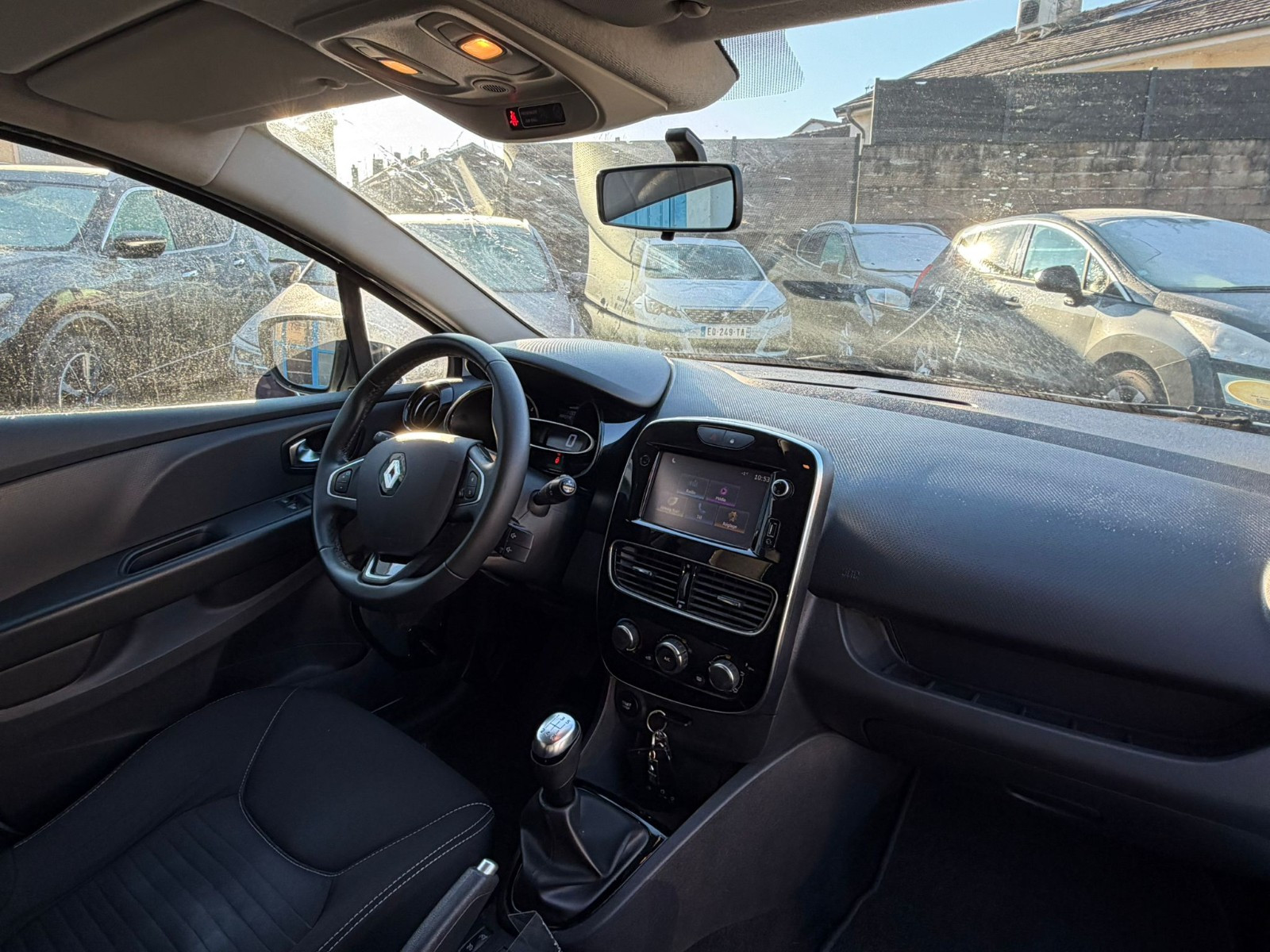 Renault CLIO IV ESTATE - vue 1