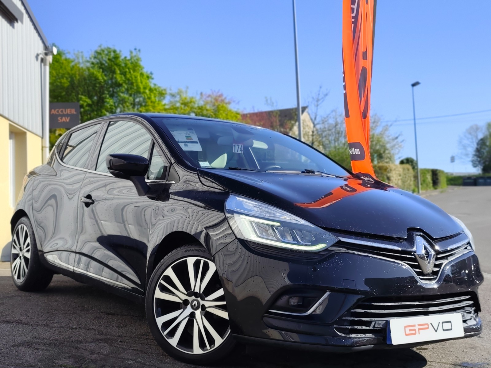 Renault CLIO TCE 120 ENERGY EDC INITIALE PARIS - vue 1