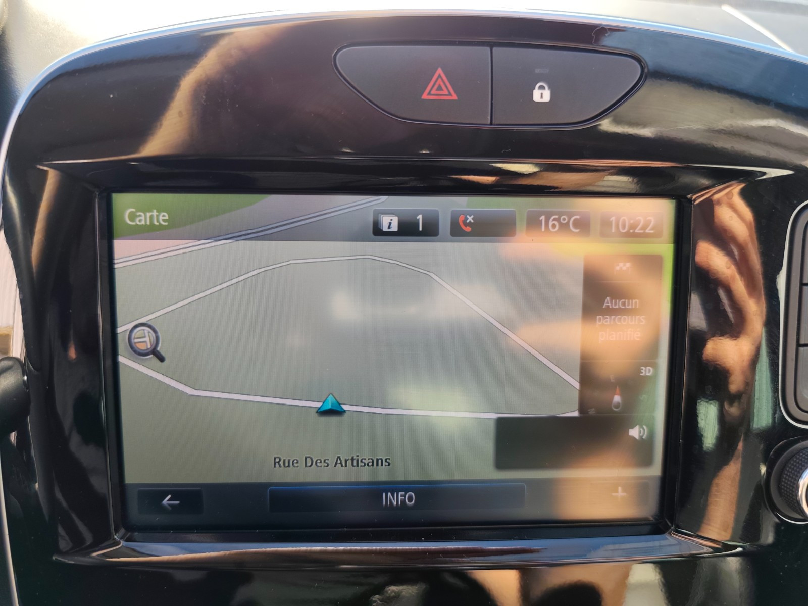 Renault CLIO TCE 120 ENERGY EDC INITIALE PARIS - vue 1