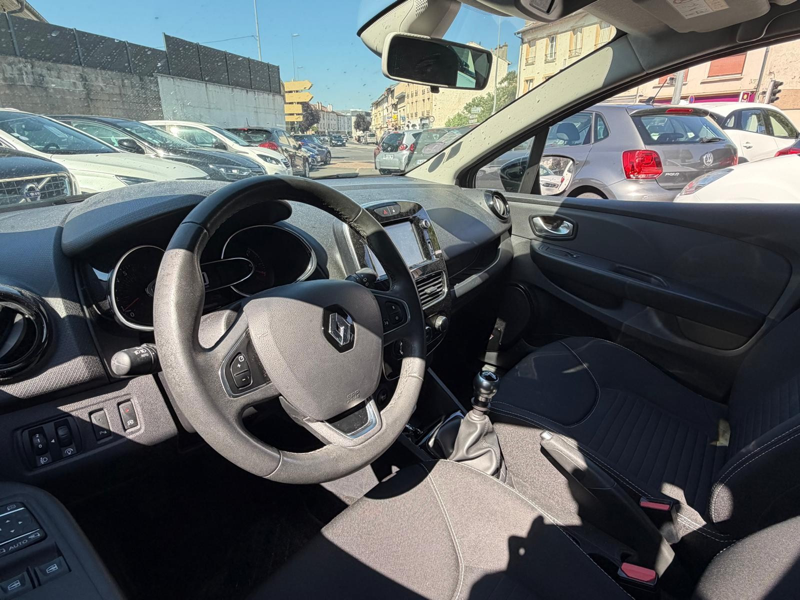 Renault CLIO IV - vue 1