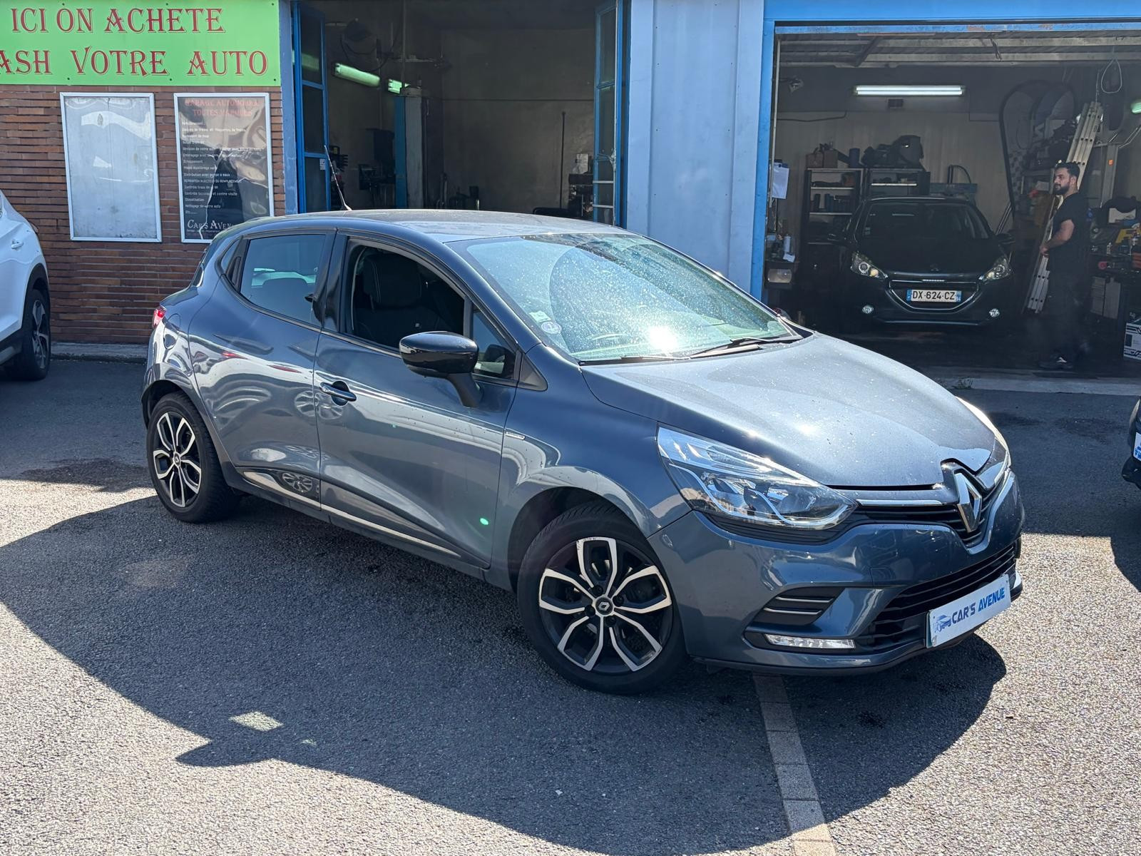 Renault CLIO IV - vue 1