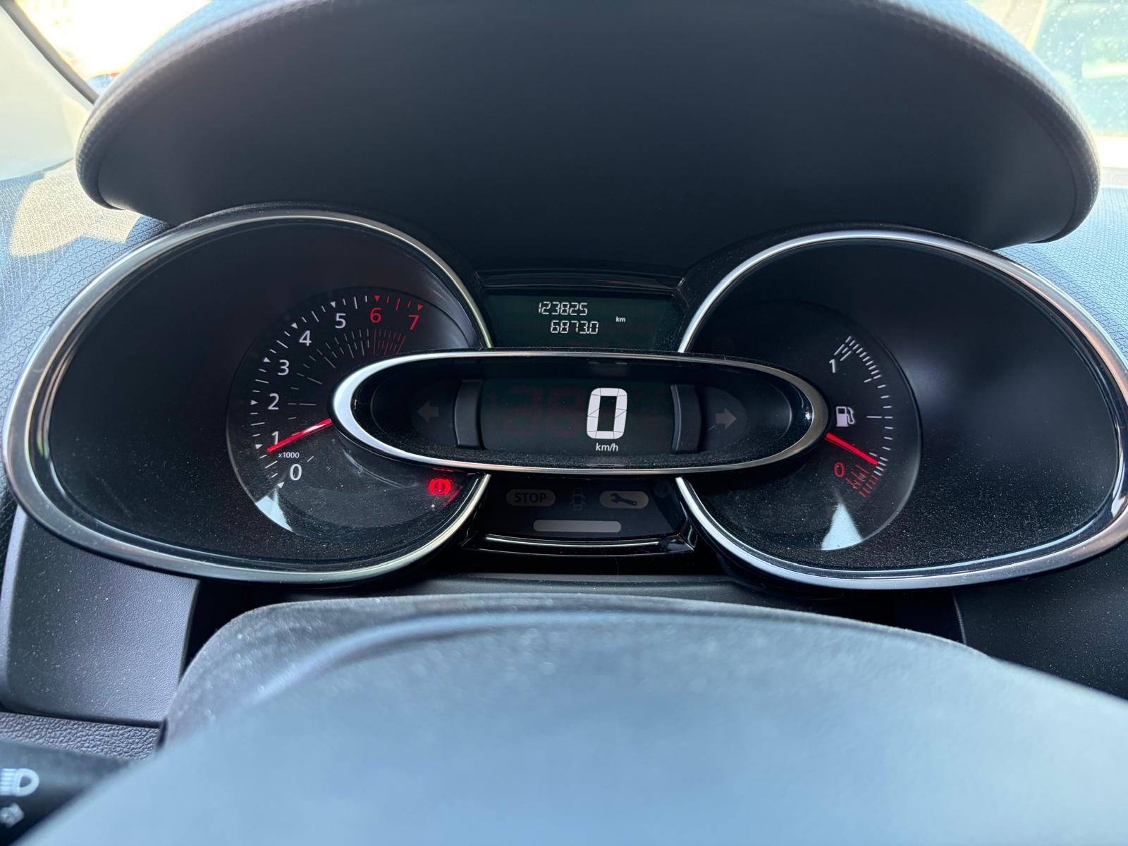 Renault CLIO IV - vue 1