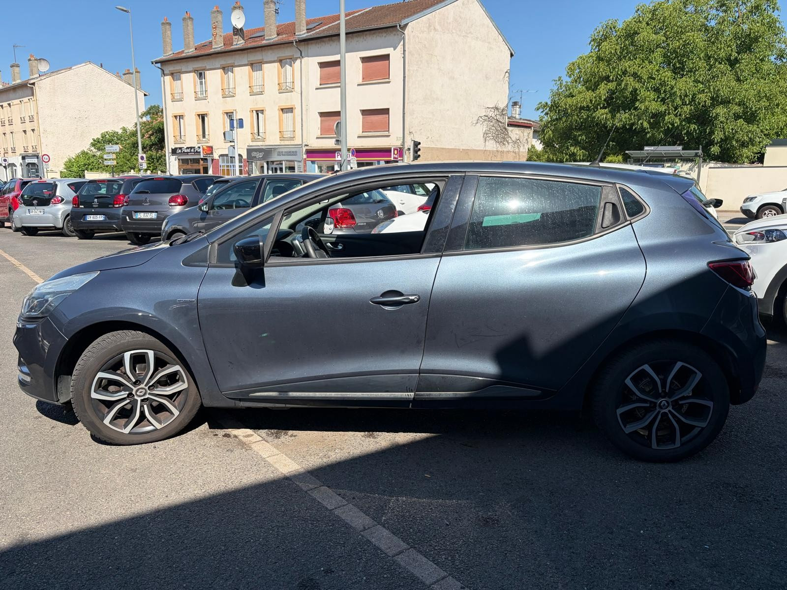 Renault CLIO IV - vue 1