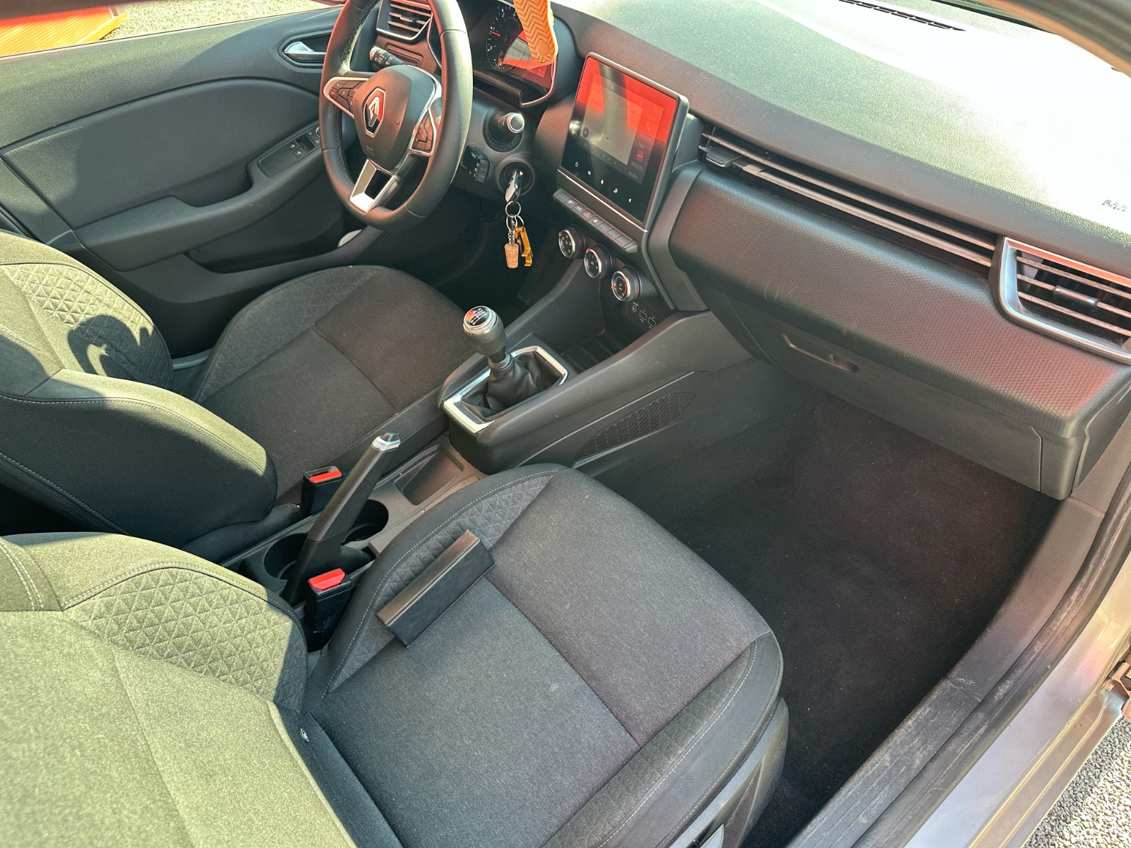 Renault CLIO V 1,5 DCI 75 CH BUSINESS EDITION – GARANTIE 12 MOIS — photo 13