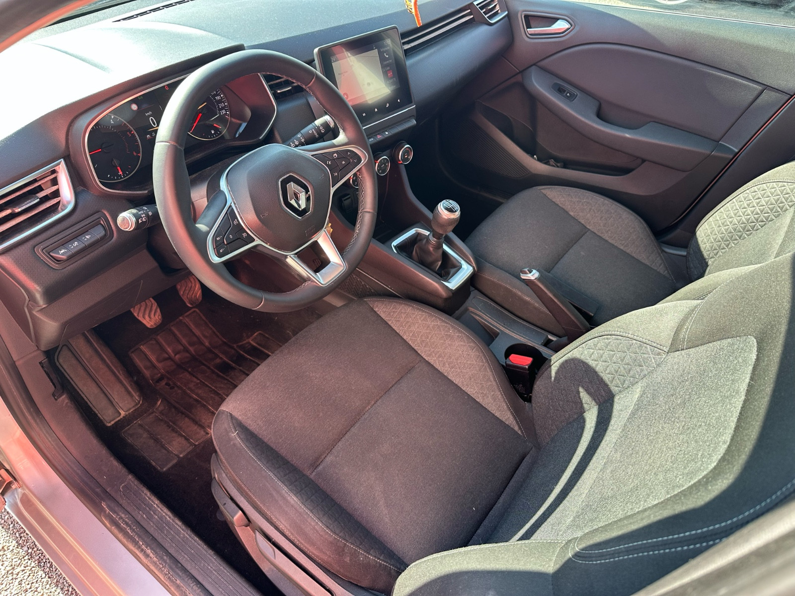 Renault CLIO V 1,5 DCI 75 CH BUSINESS EDITION – GARANTIE 12 MOIS — photo 11