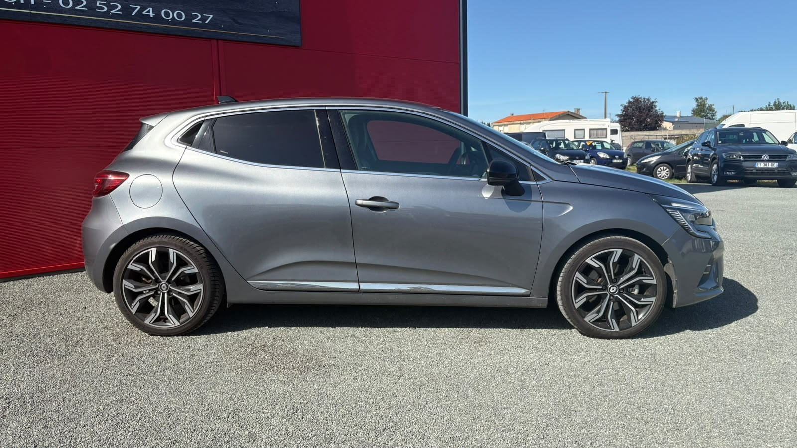 Renault CLIO V TECHNO 1.6 HY 140 CV ENTRETIEN RENAULT – GARANTIE 12 MOIS — photo 4