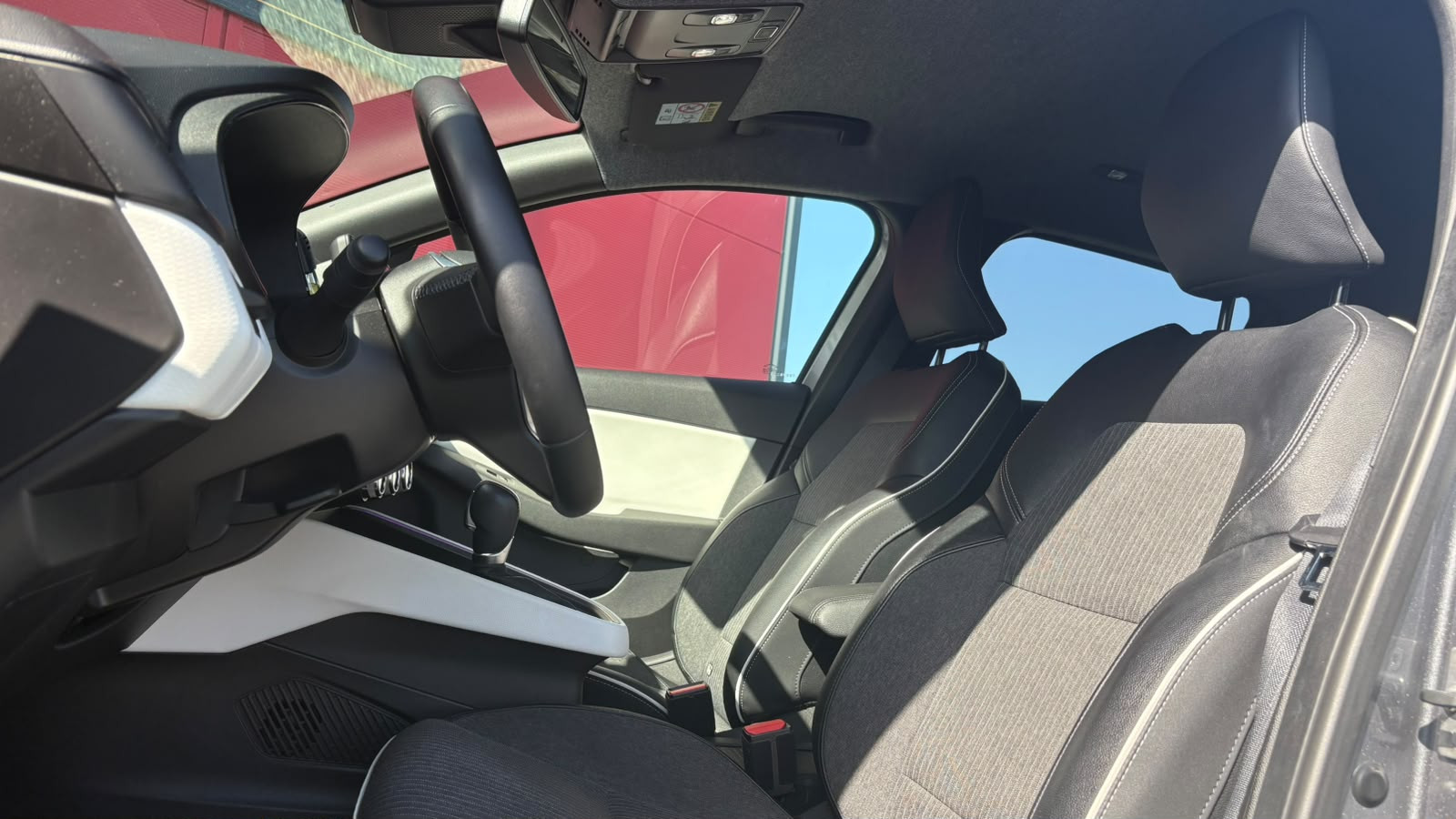 Renault CLIO V TECHNO 1.6 HY 140 CV ENTRETIEN RENAULT – GARANTIE 12 MOIS — photo 23