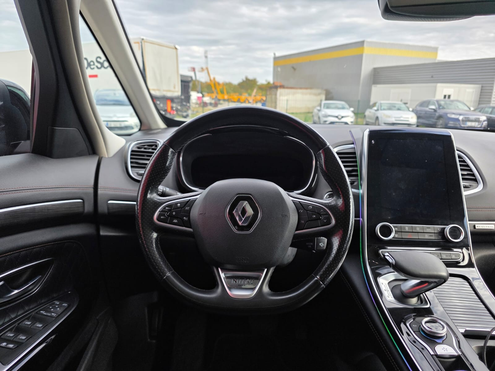 Renault Espace 2.0 Blue dCi 200ch Initiale Paris EDC 7 places – Garantie 12 mois — photo 10