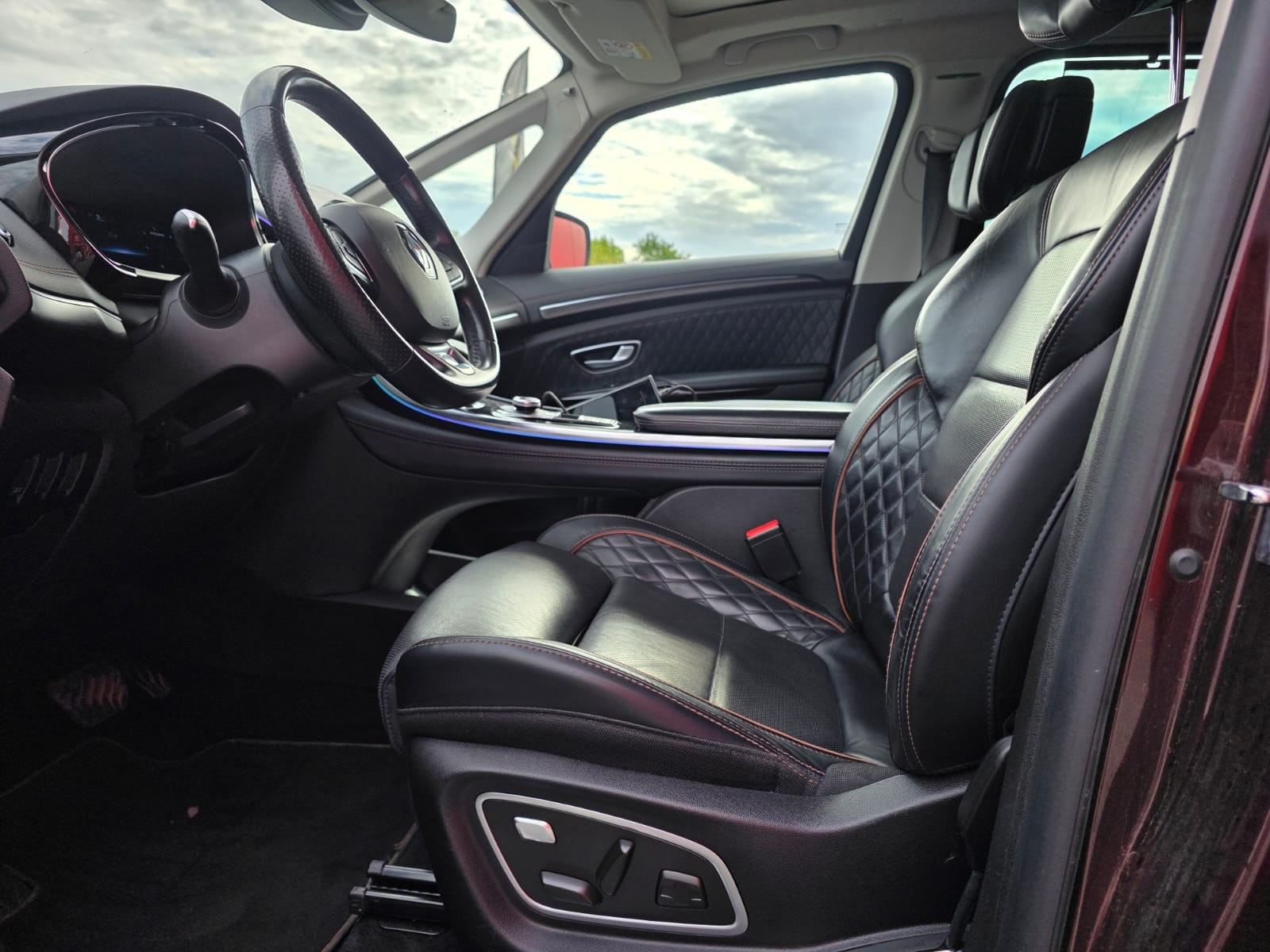 Renault Espace 2.0 Blue dCi 200ch Initiale Paris EDC 7 places – Garantie 12 mois — photo 11