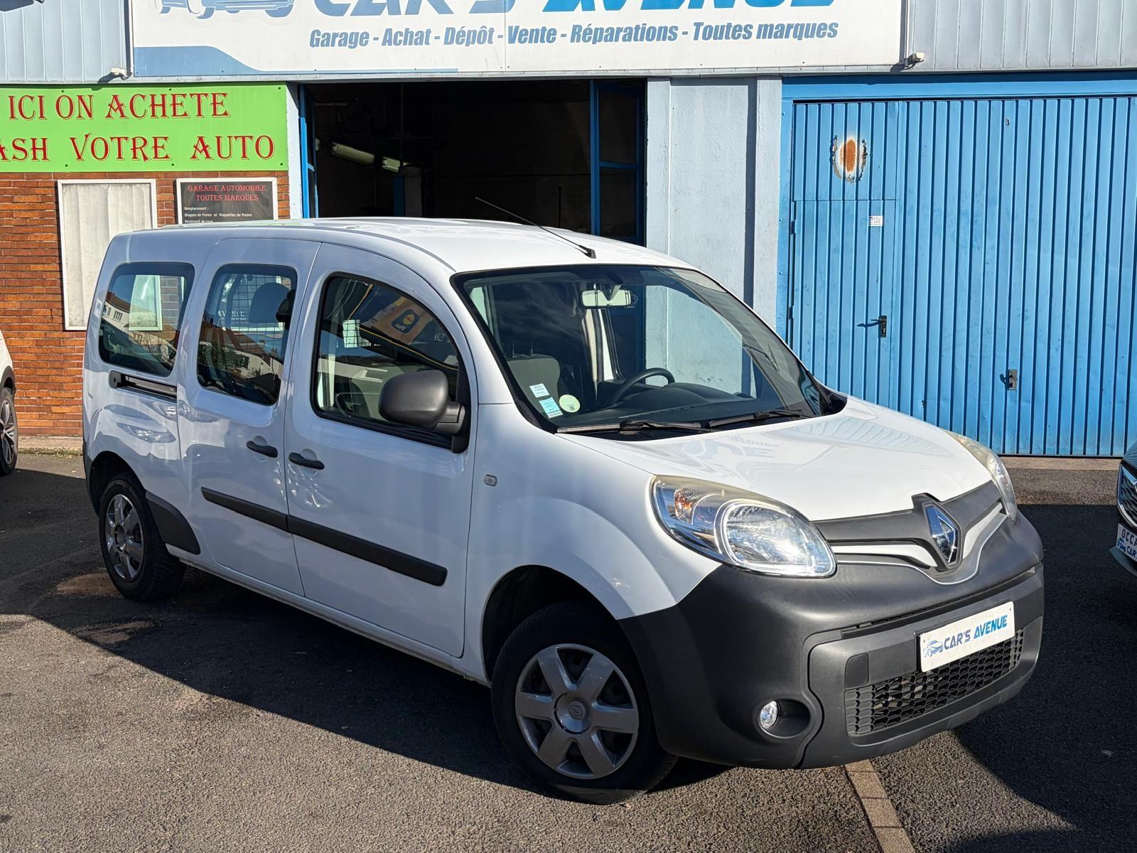 Renault KANGOO II - vue 1