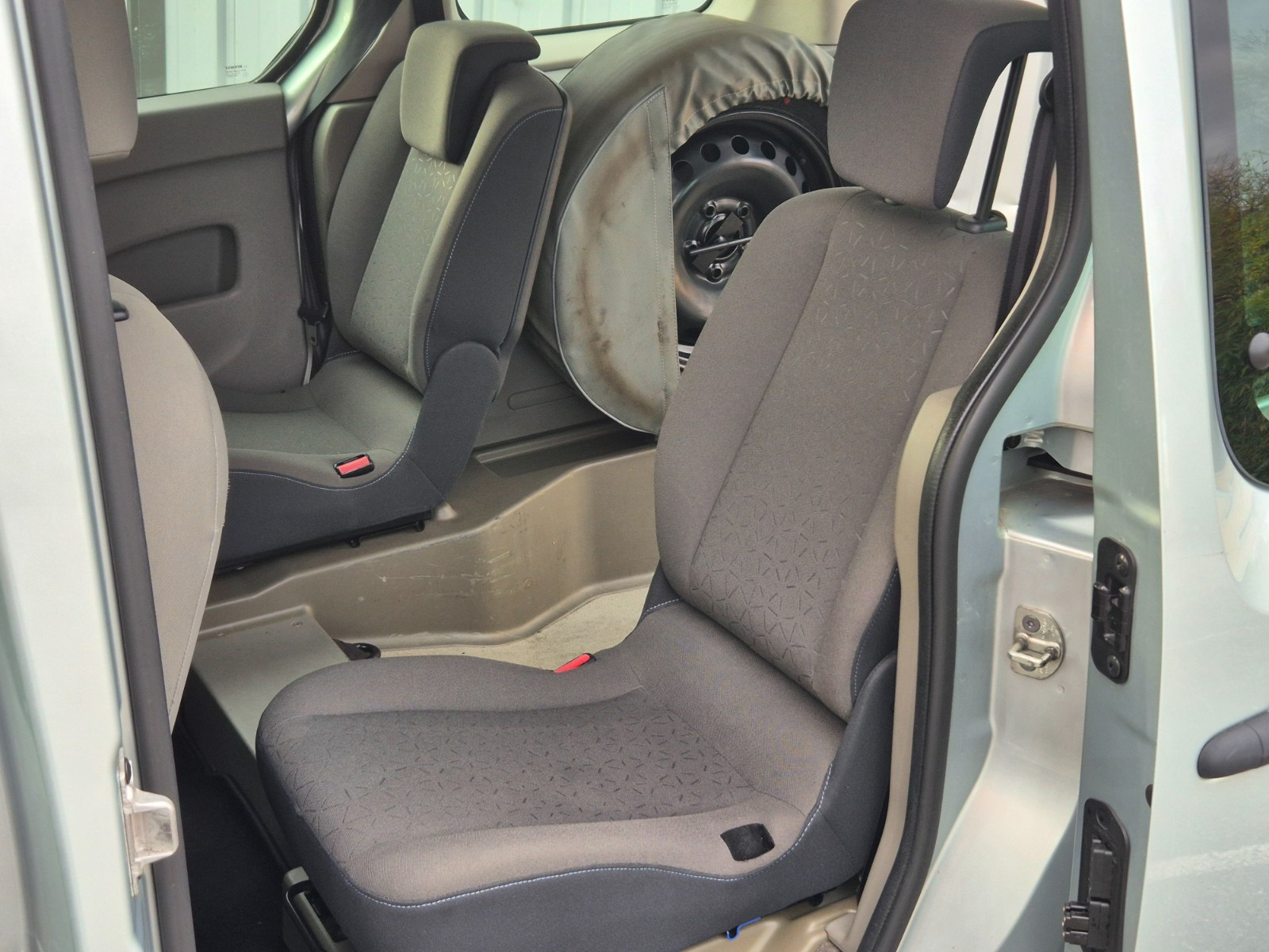 Renault KANGOO II TPMR  - vue 1