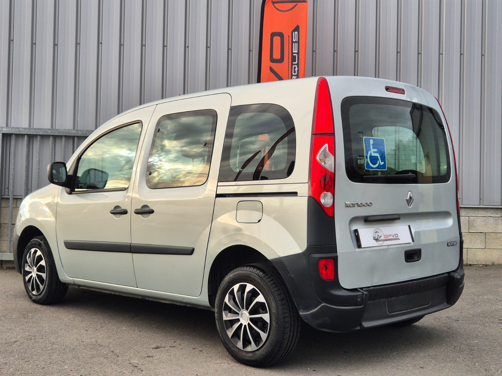 Renault KANGOO II TPMR  - vue 1