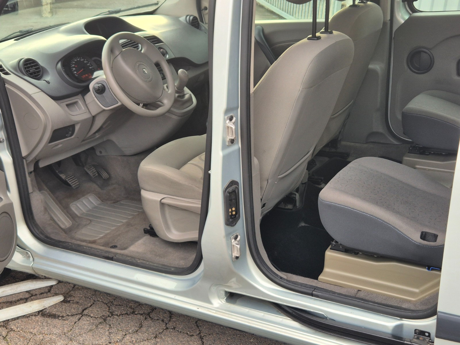 Renault KANGOO II TPMR  - vue 1