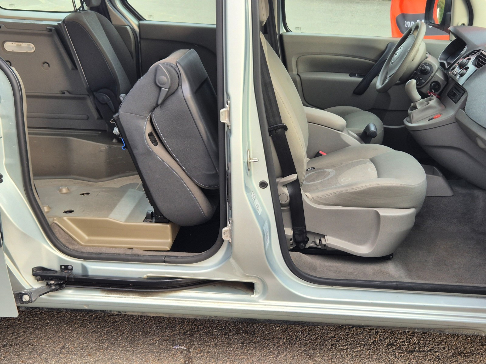 Renault KANGOO II TPMR  - vue 1