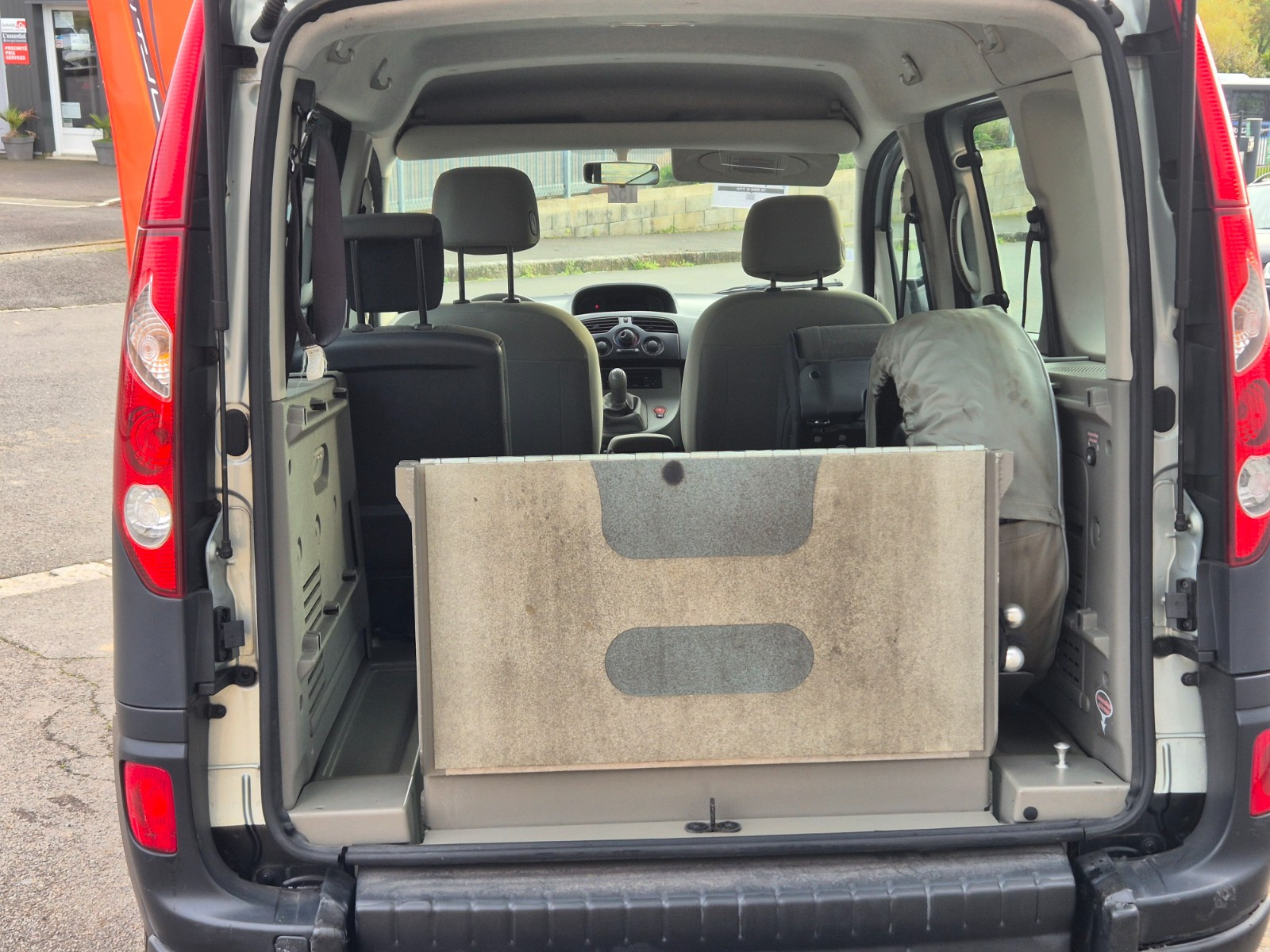 Renault KANGOO II TPMR  - vue 1