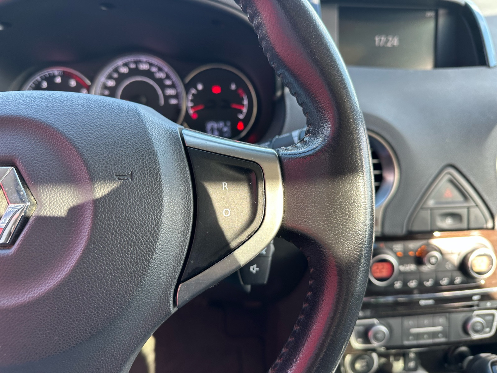 Renault KOLEOS 2.0 DCI 173 CH BOSE EDITION-GARANTIE 12 MOIS — photo 28