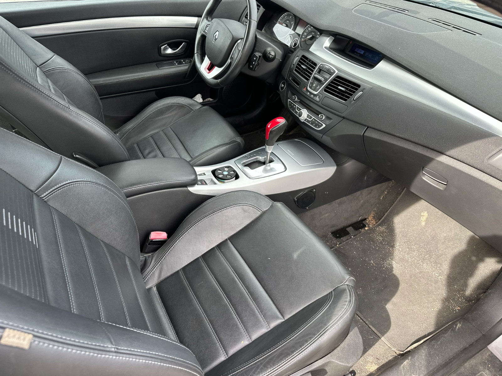 Renault Laguna Coupe 2.0 DCI 150 CH DYNAMIQUE – GARANTIE 12 MOIS — photo 14