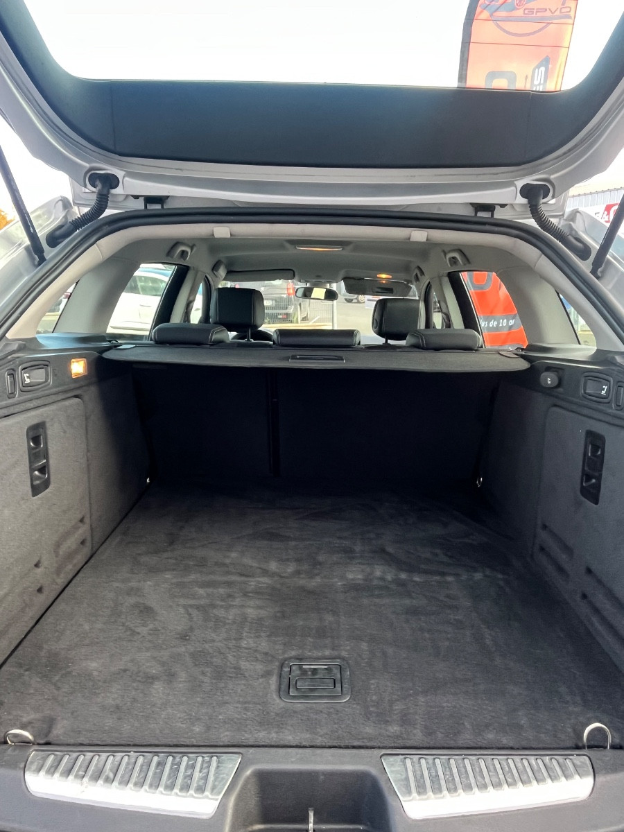 Renault LAGUNA III BREAK - vue 1