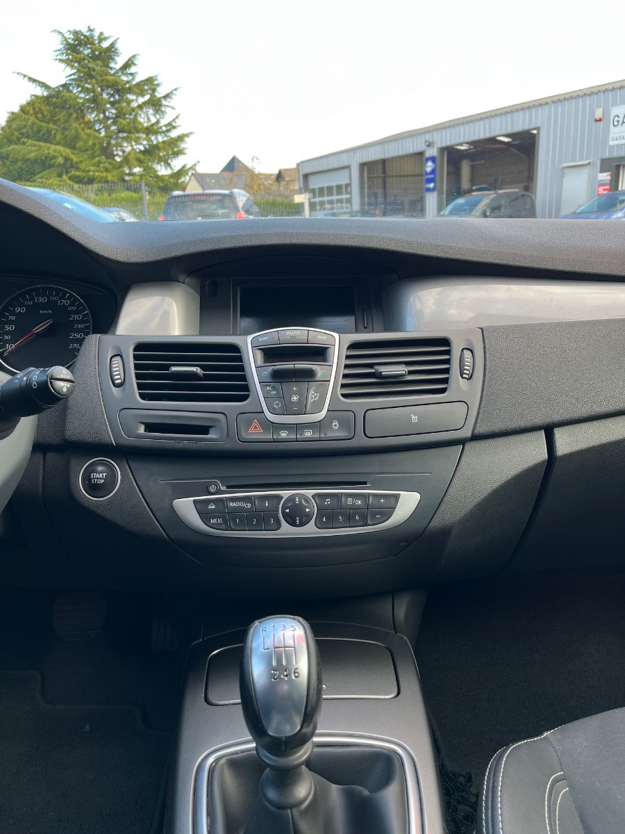 Renault LAGUNA III BREAK - vue 1