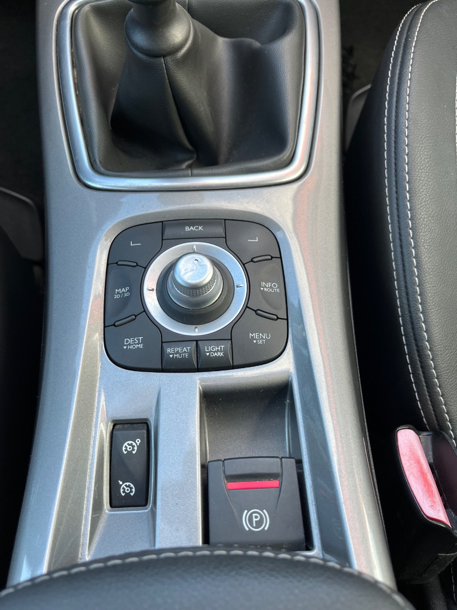 Renault LAGUNA III BREAK - vue 1