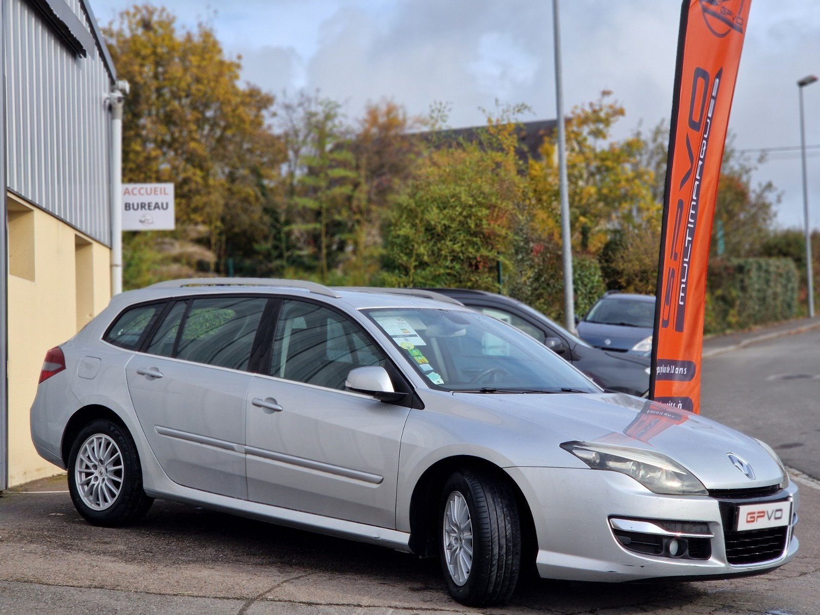 Renault LAGUNA III BREAK - vue 1