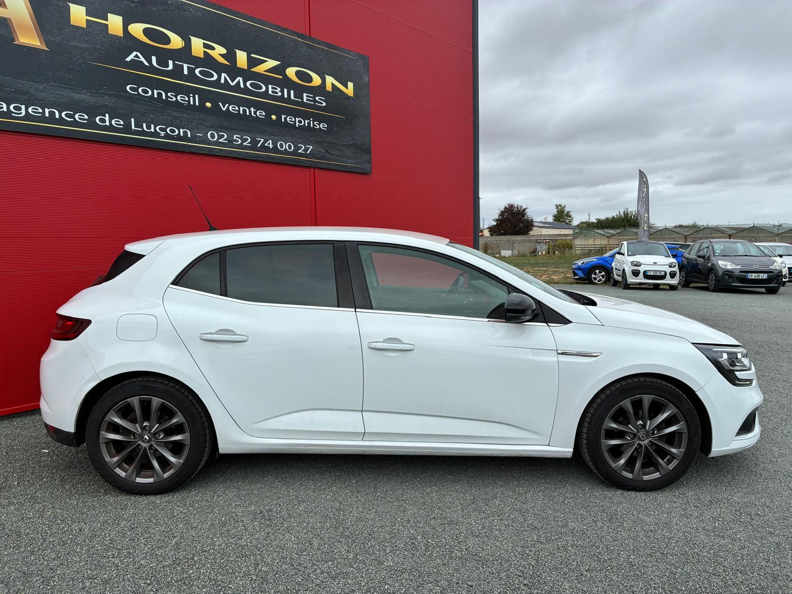Renault Mégane 1.2 TCe 100ch energy Limited – GARANTIE 12 MOIS — photo 4