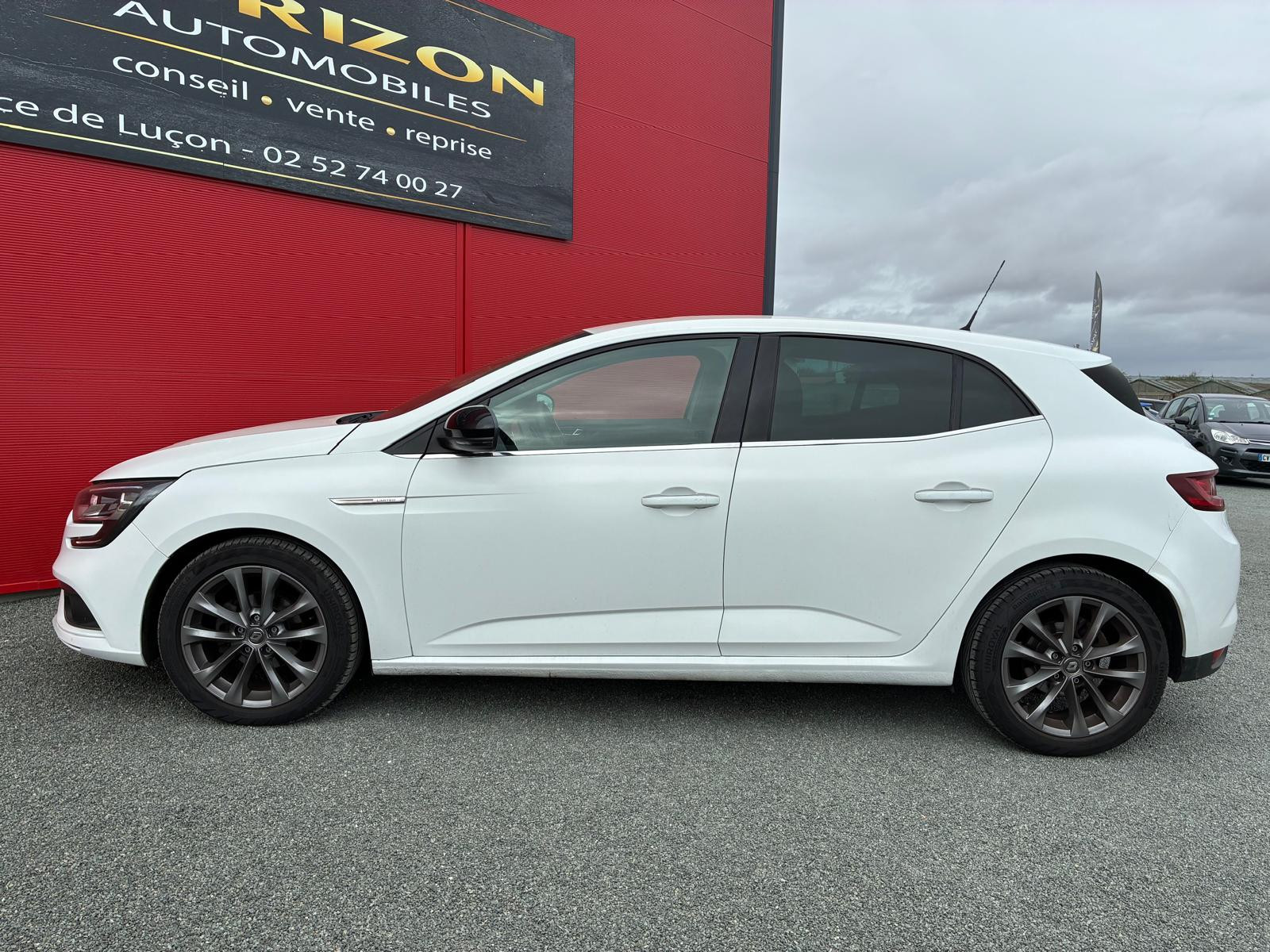 Renault Mégane 1.2 TCe 100ch energy Limited – GARANTIE 12 MOIS — photo 8