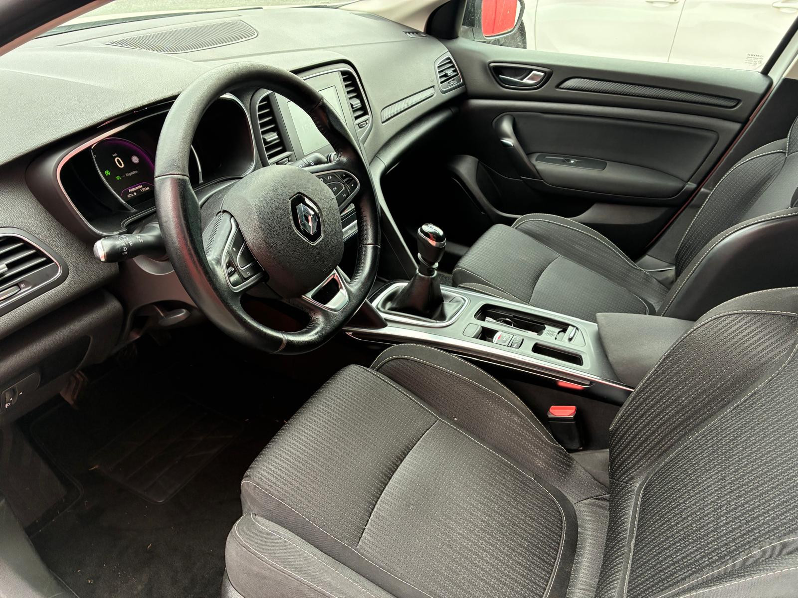 Renault Mégane 1.2 TCe 100ch energy Limited – GARANTIE 12 MOIS — photo 12