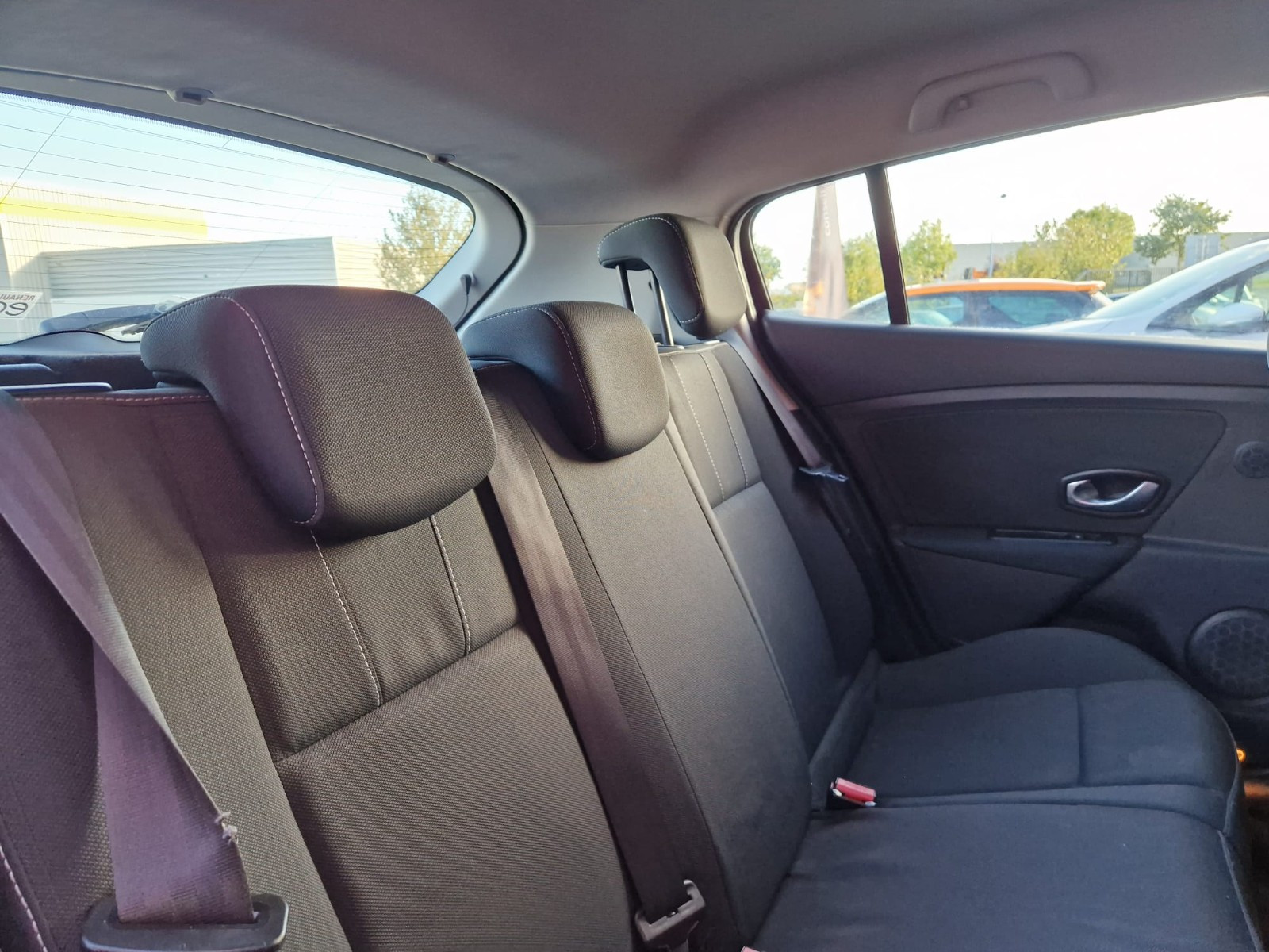 Renault Mégane 1.5 dCi 110ch FAP Authentique eco² — photo 28