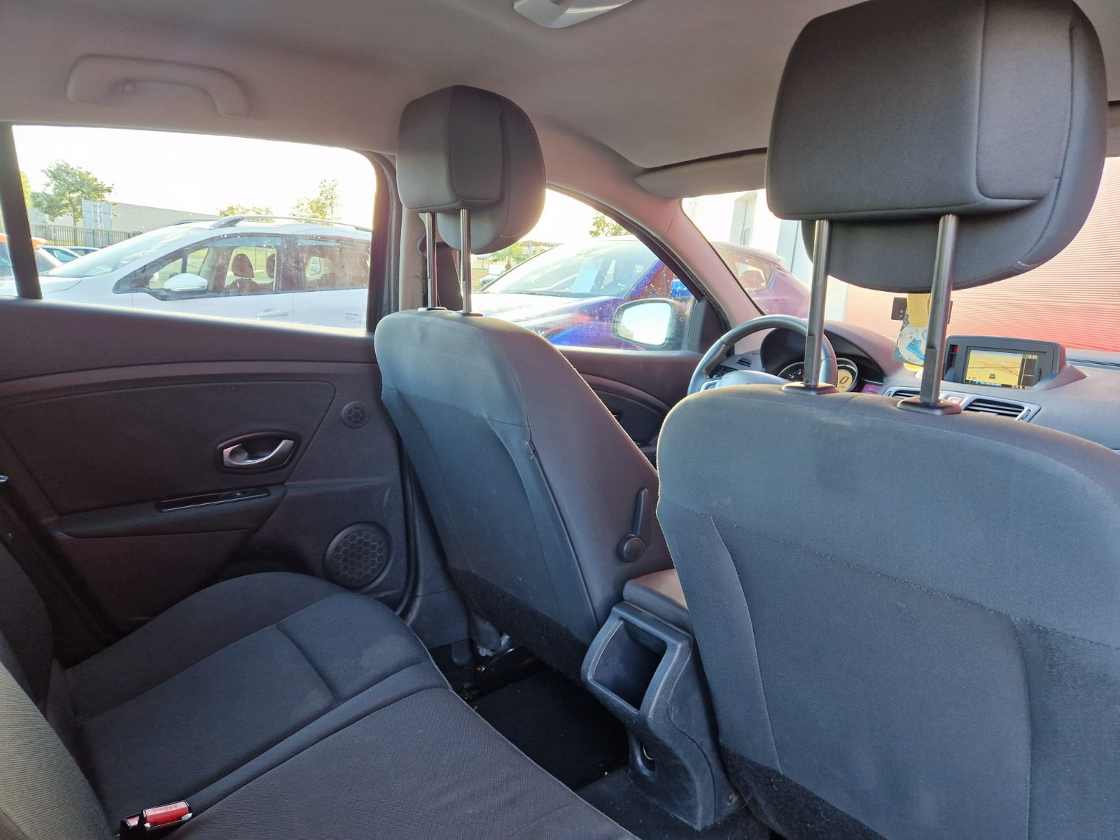 Renault Mégane 1.5 dCi 110ch FAP Authentique eco² — photo 24
