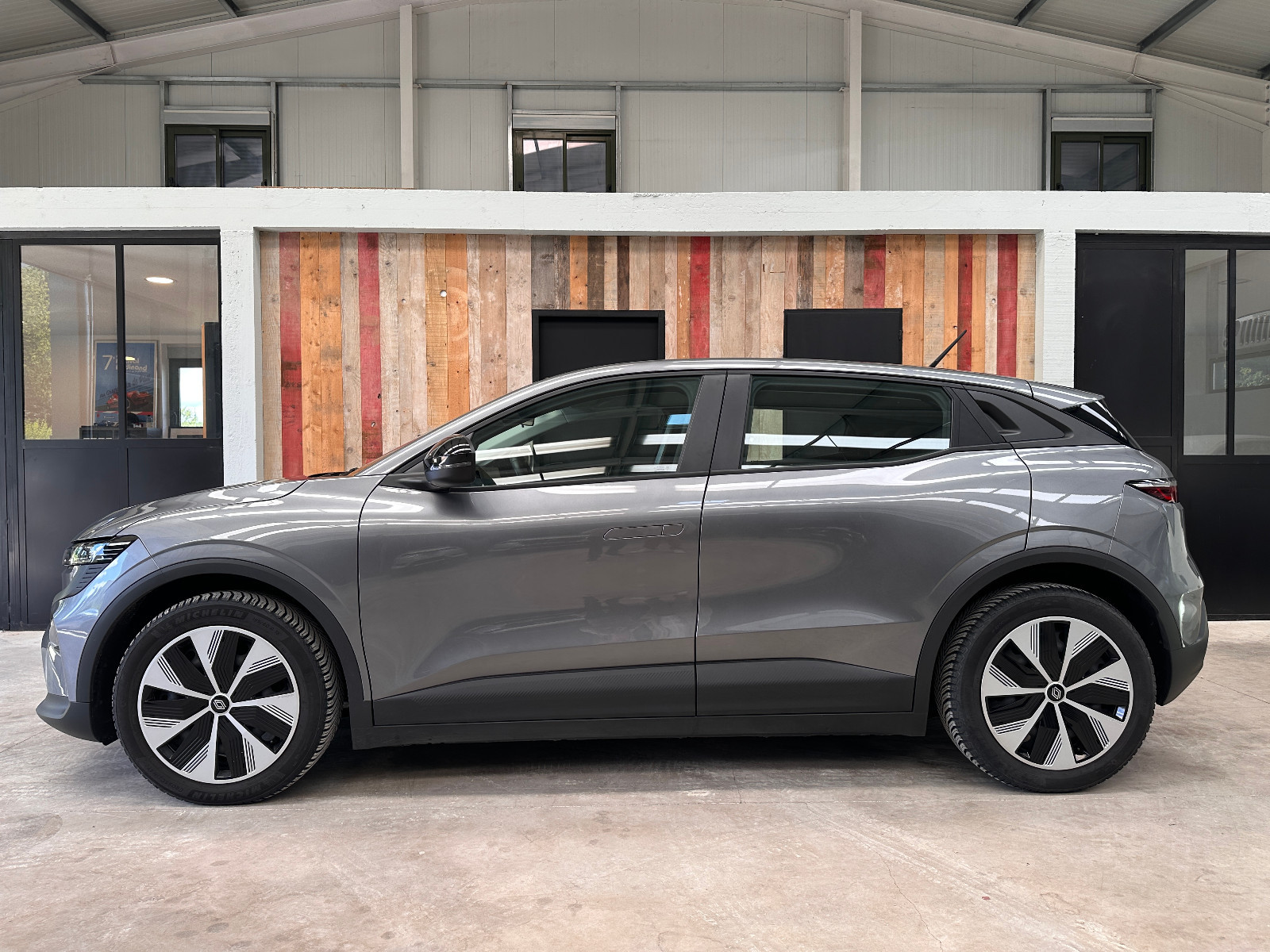 Renault MEGANE E-TECH ELECTRIC - vue 1