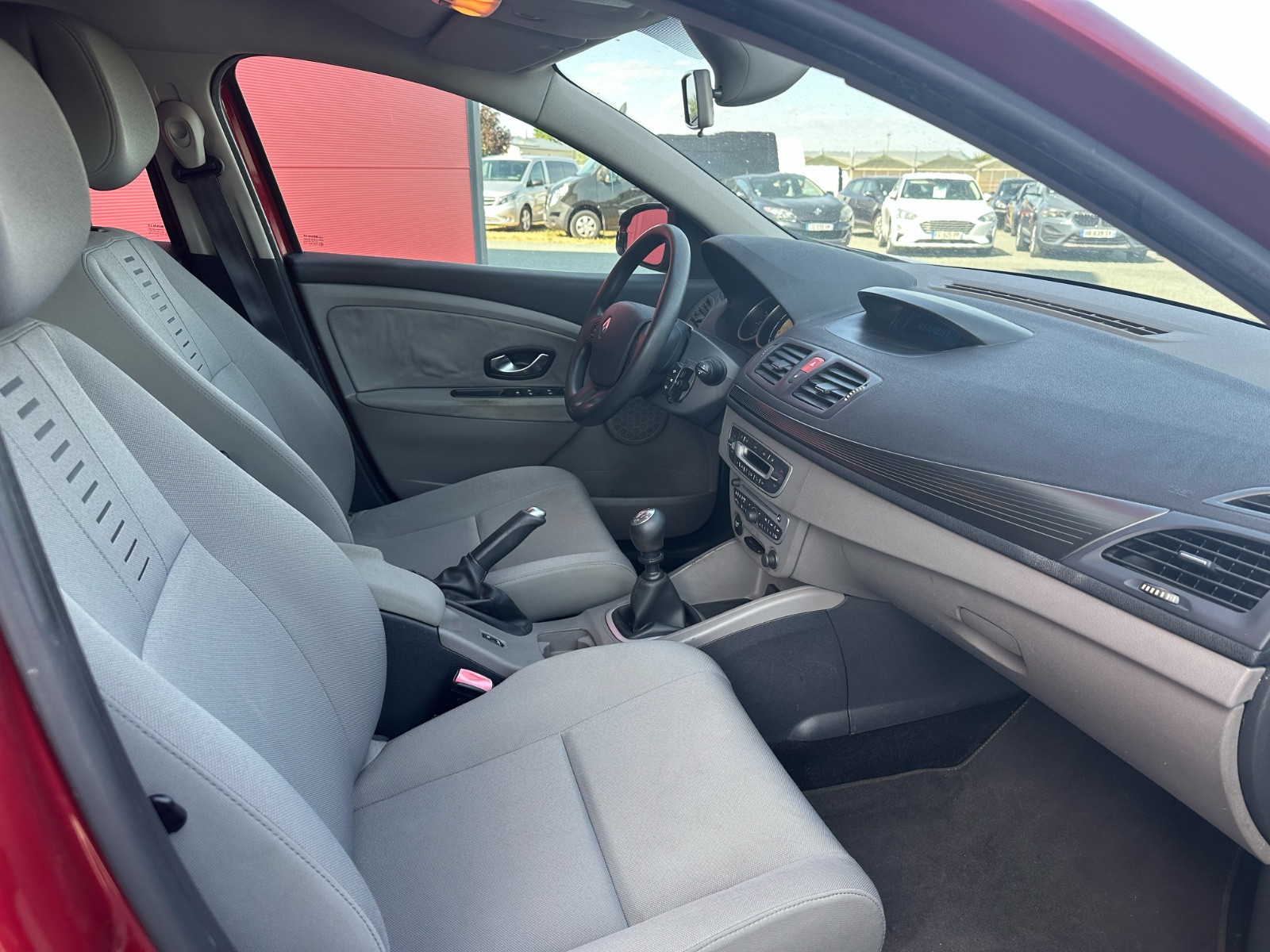 Renault Megane 3 Berline 5 ptes 1.9 DCI 131 CH AUTHENTIQUE – GARANTIE 12 MOIS — photo 21