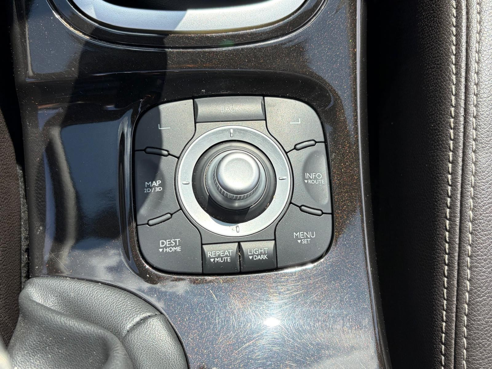 Renault MEGANE III BERLINE - vue 1