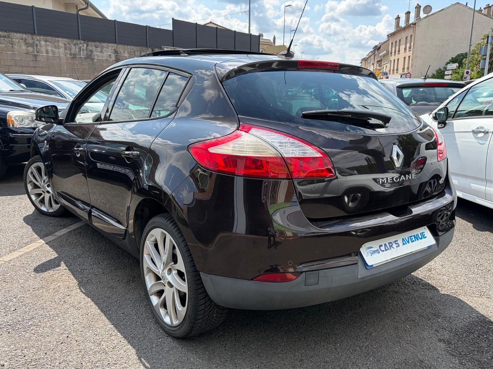 Renault MEGANE III BERLINE - vue 1