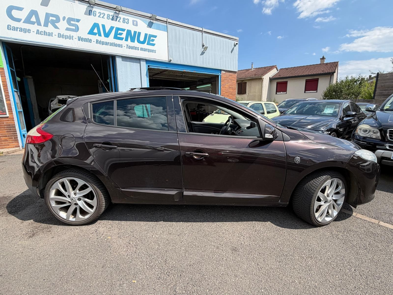 Renault MEGANE III BERLINE - vue 1