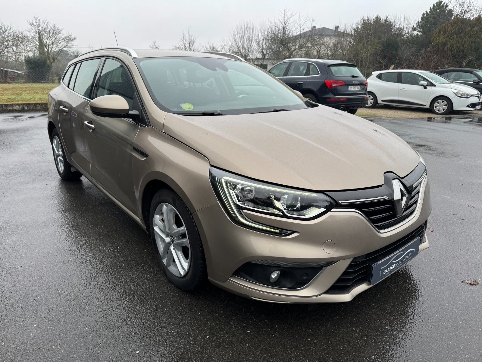 Renault MEGANE IV BREAK - vue 1