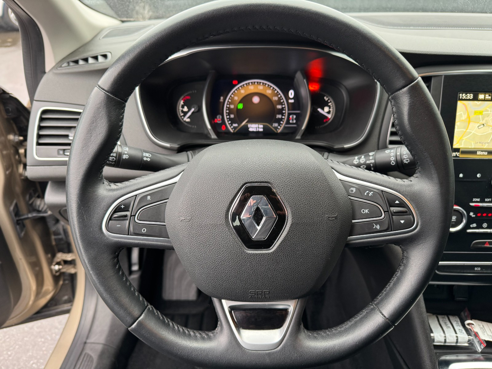 Renault MEGANE IV BREAK - vue 1
