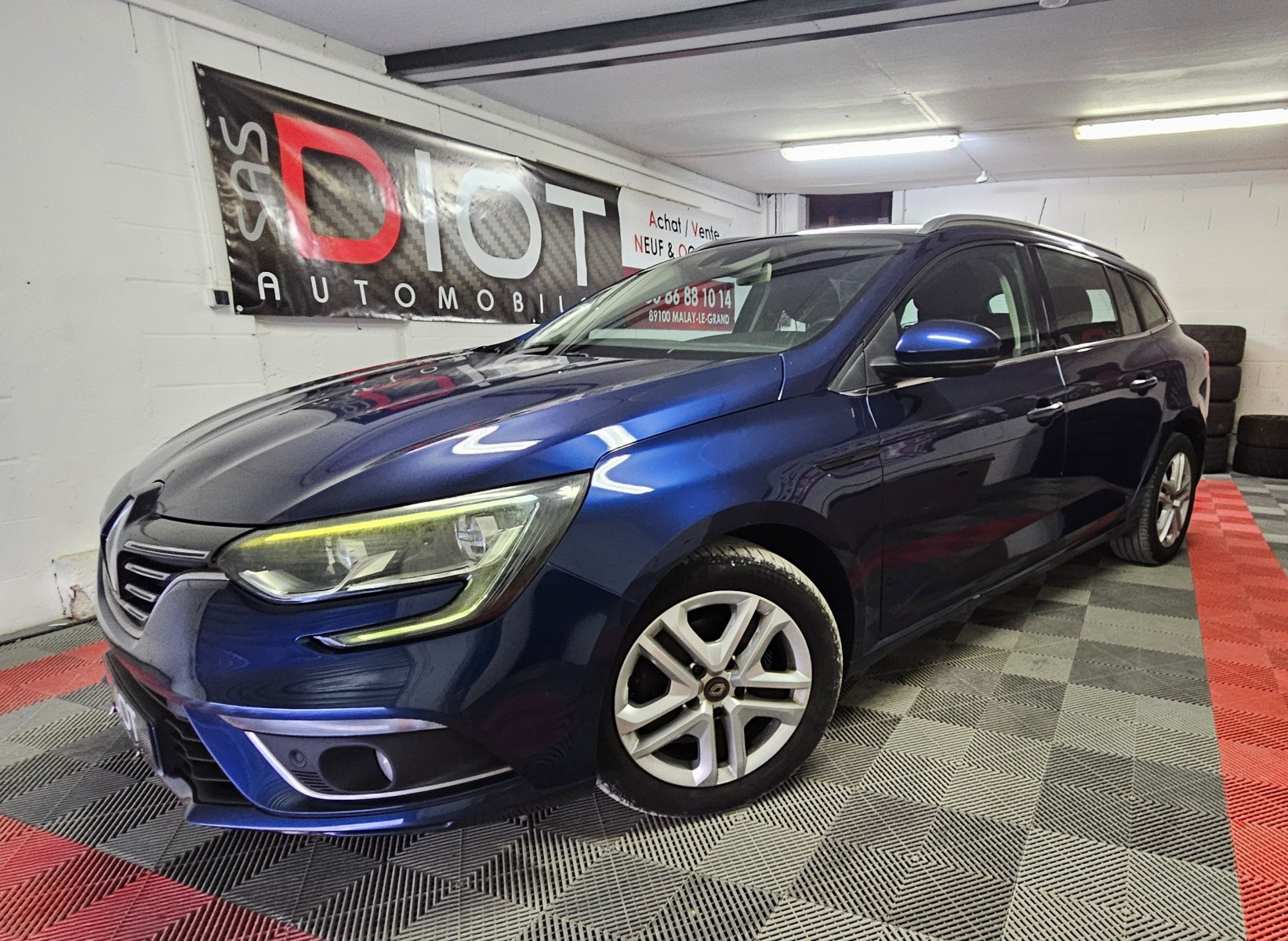 Renault Megane IV  estate 