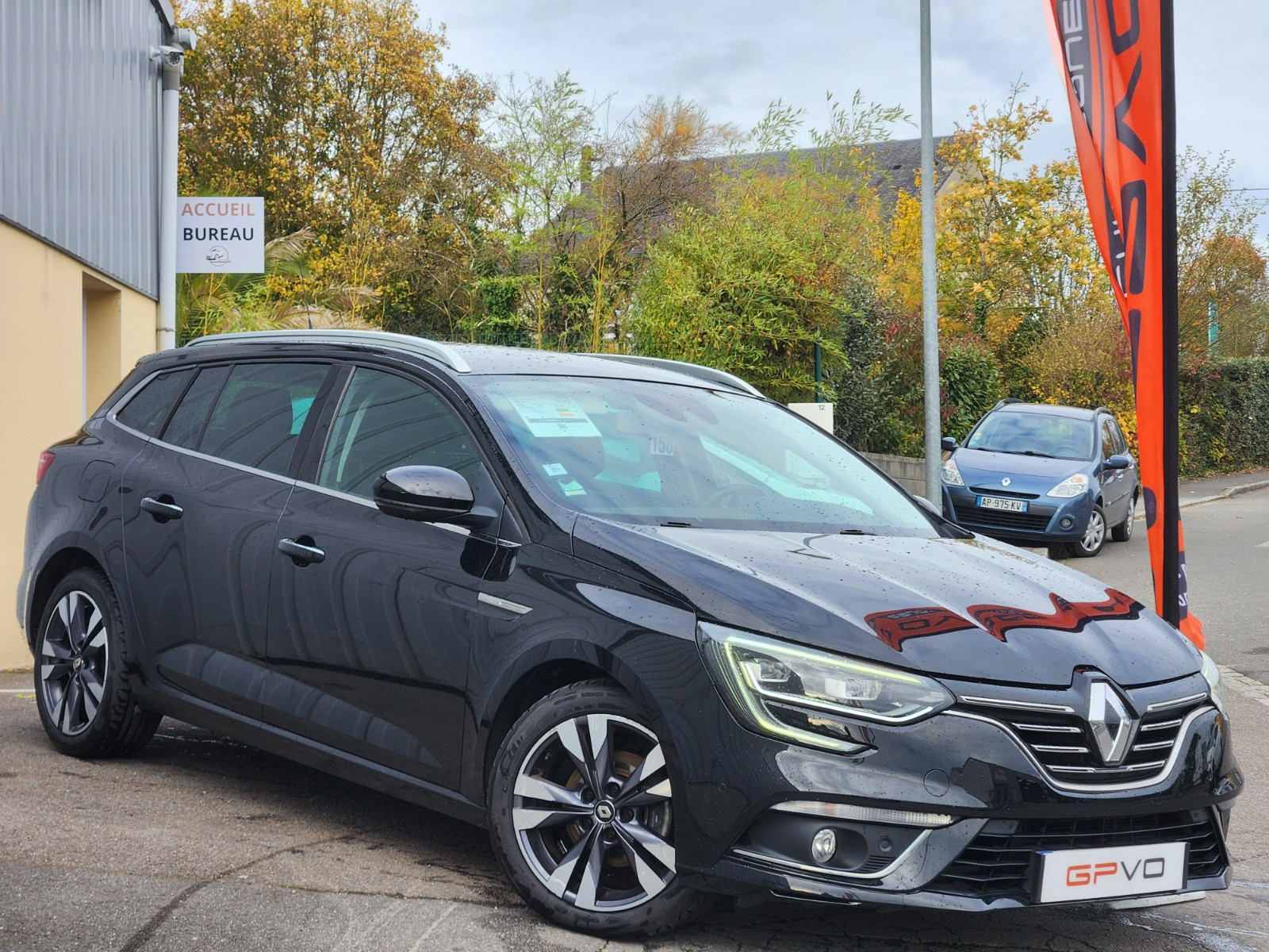 Renault MÉGANE IV - vue 1