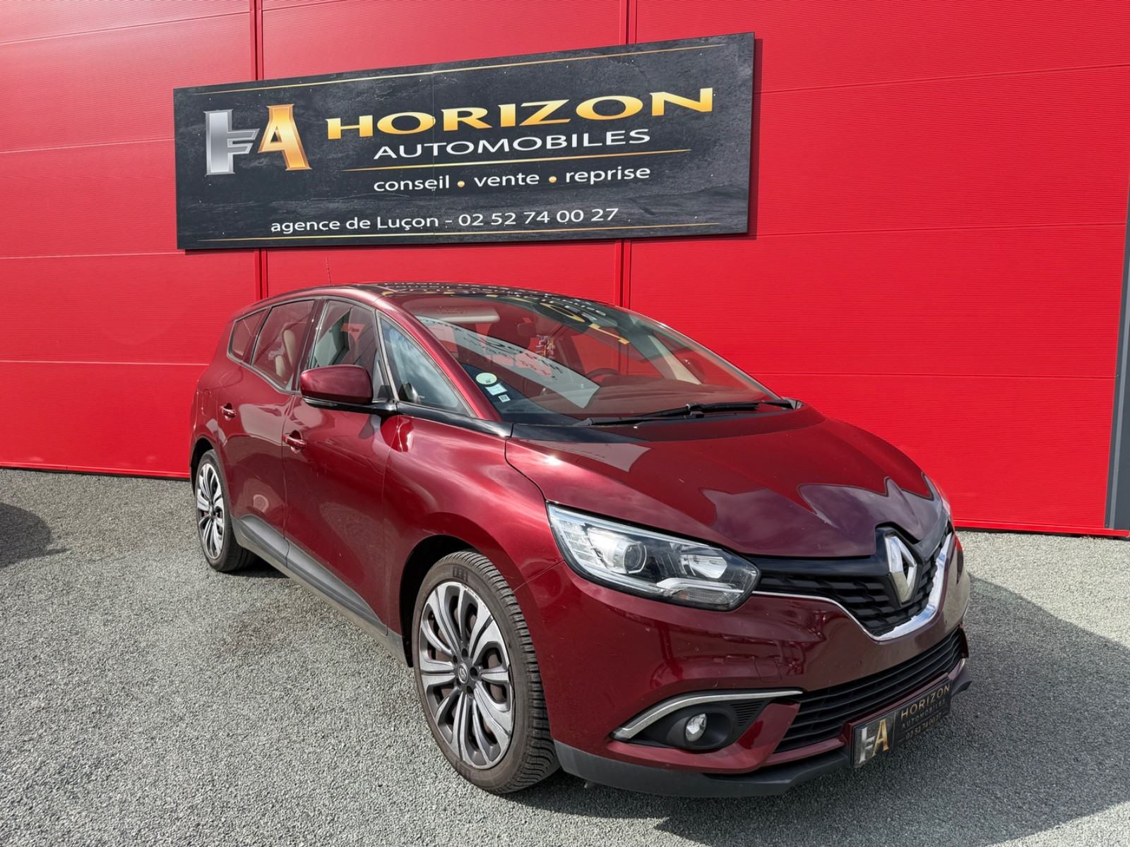 Renault Scénic 1.5 DCI 110CH ENERGY BUSINESS 7 PLACES – GARANTIE 12 MOIS