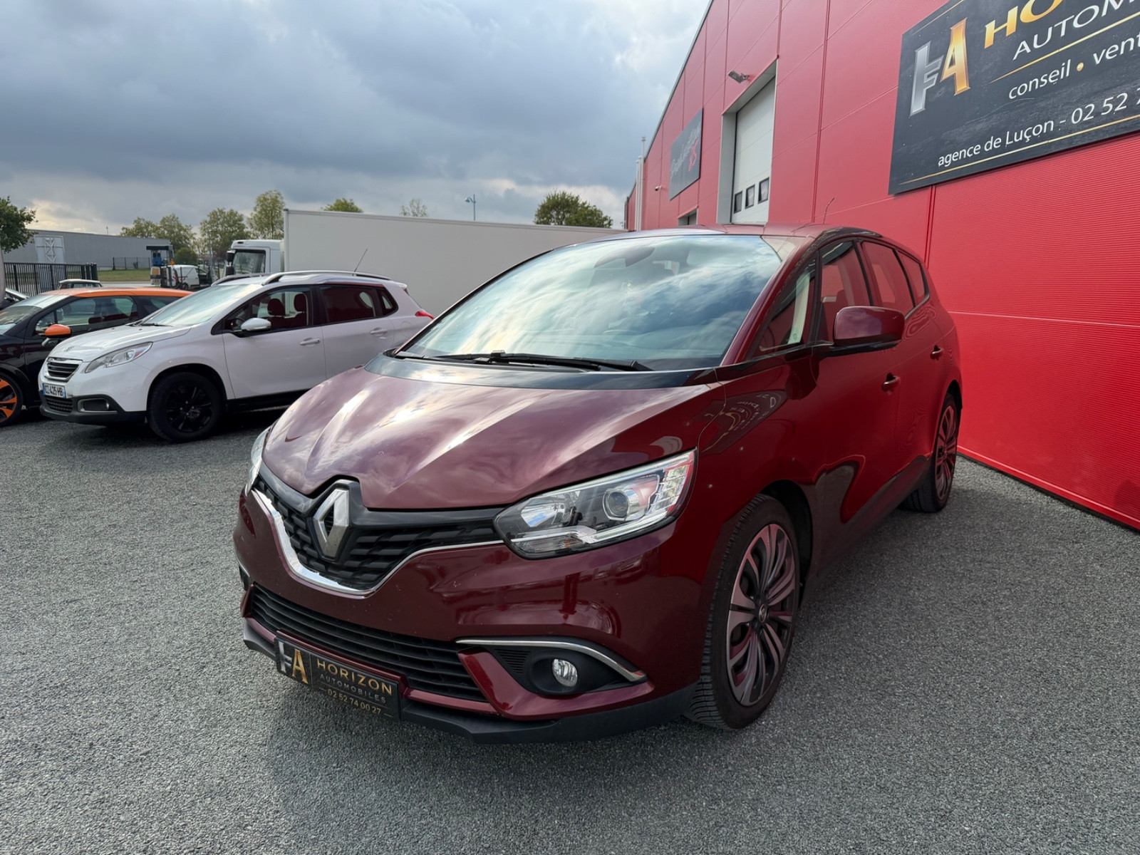 Renault Scénic 1.5 DCI 110CH ENERGY BUSINESS 7 PLACES – GARANTIE 12 MOIS — photo 3