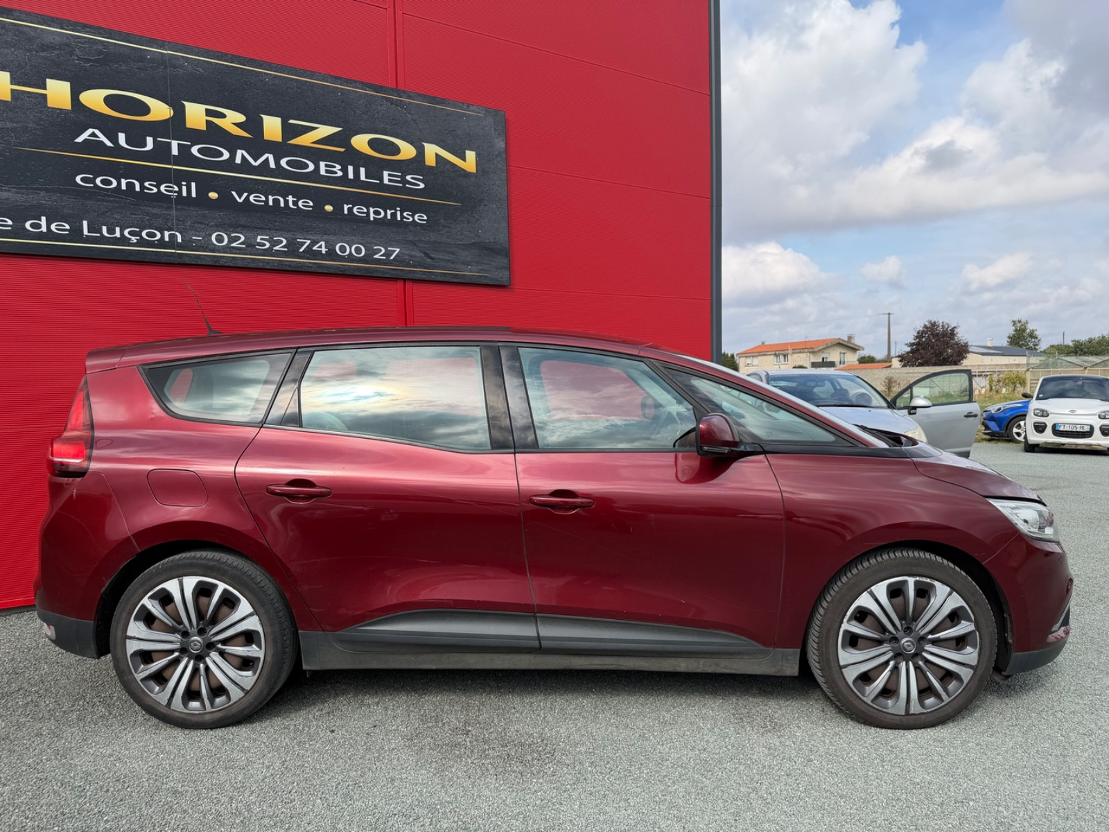Renault Scénic 1.5 DCI 110CH ENERGY BUSINESS 7 PLACES – GARANTIE 12 MOIS — photo 4