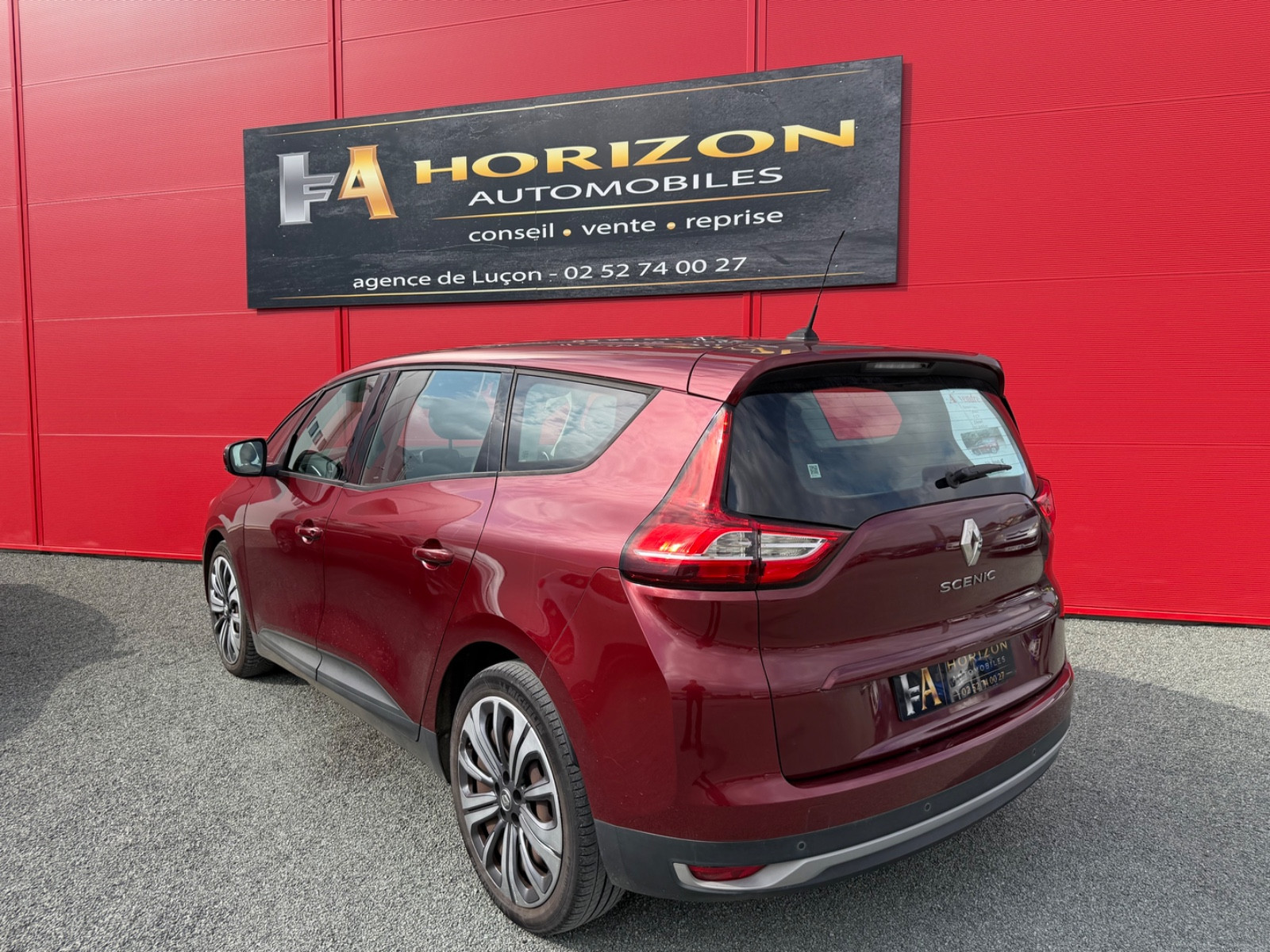 Renault Scénic 1.5 DCI 110CH ENERGY BUSINESS 7 PLACES – GARANTIE 12 MOIS — photo 5