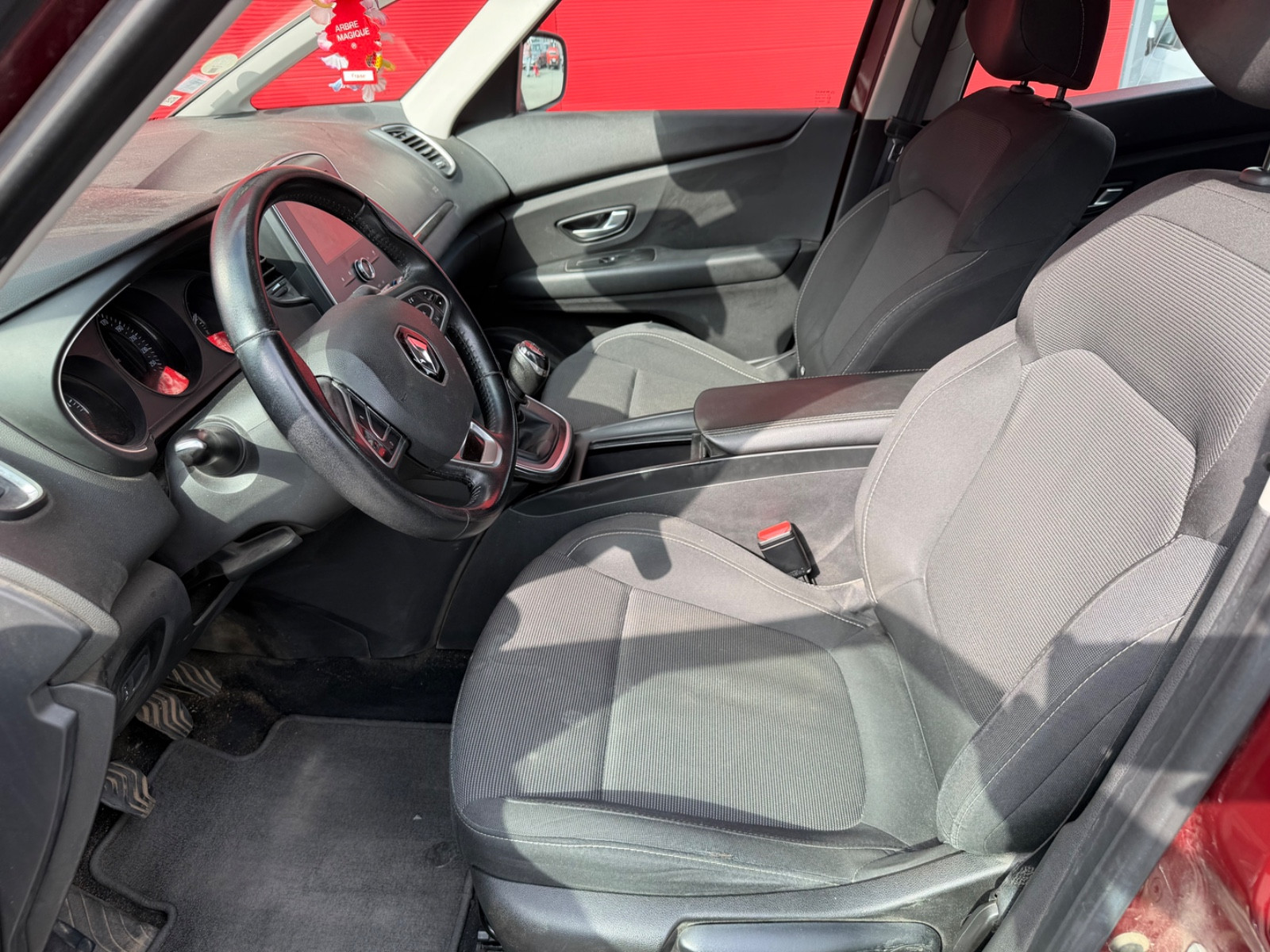 Renault Scénic 1.5 DCI 110CH ENERGY BUSINESS 7 PLACES – GARANTIE 12 MOIS — photo 11