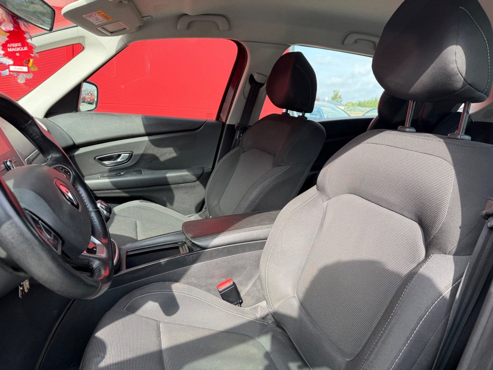 Renault Scénic 1.5 DCI 110CH ENERGY BUSINESS 7 PLACES – GARANTIE 12 MOIS — photo 12