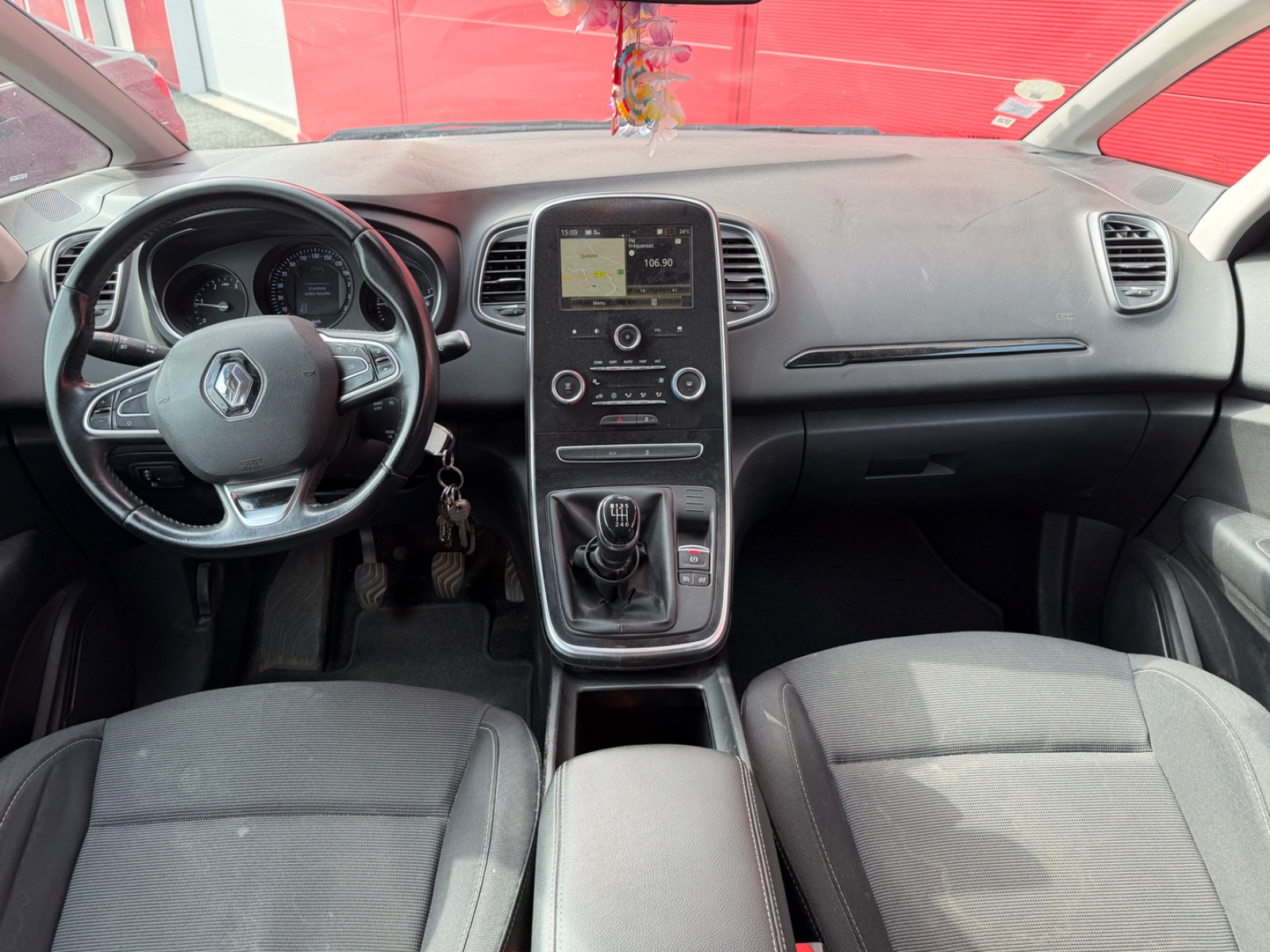 Renault Scénic 1.5 DCI 110CH ENERGY BUSINESS 7 PLACES – GARANTIE 12 MOIS — photo 15