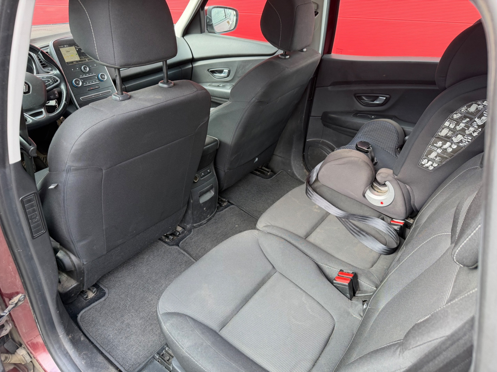 Renault Scénic 1.5 DCI 110CH ENERGY BUSINESS 7 PLACES – GARANTIE 12 MOIS — photo 24