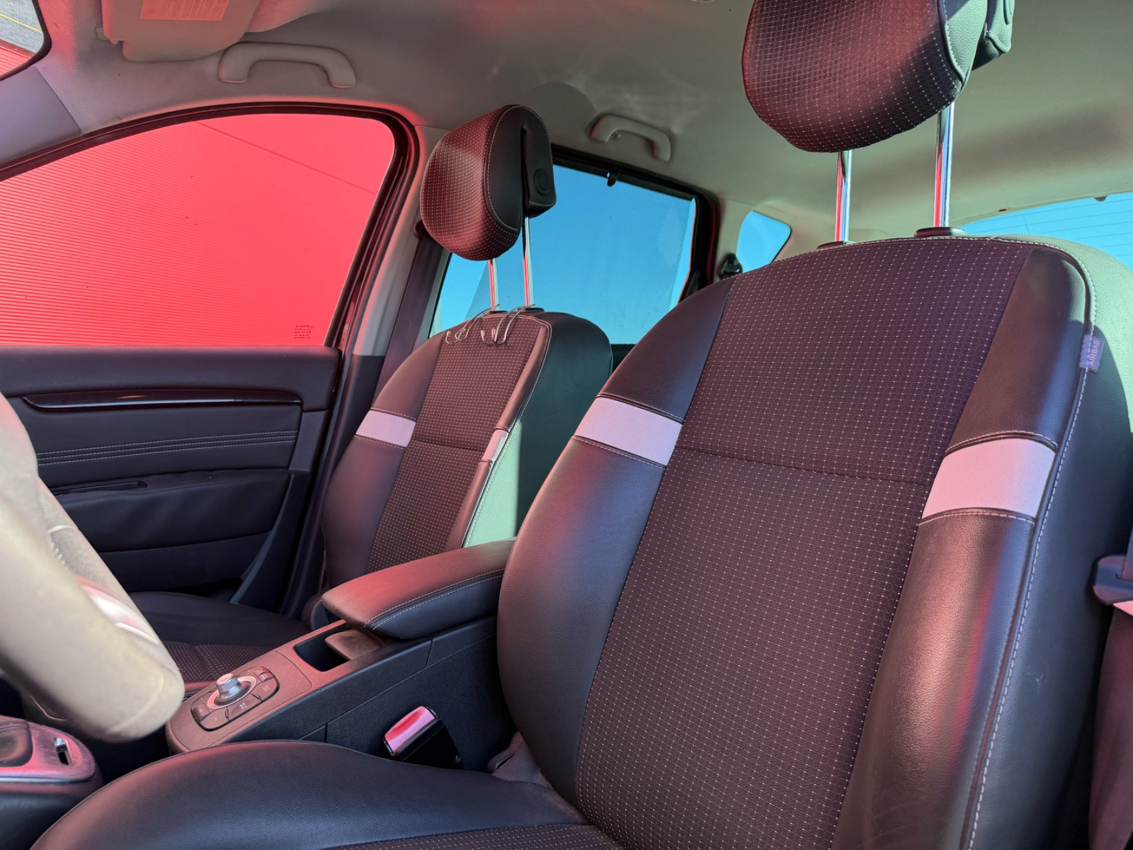 Renault Scénic 1.5 dCi 110ch FAP Privilège EDC Euro5 — photo 13