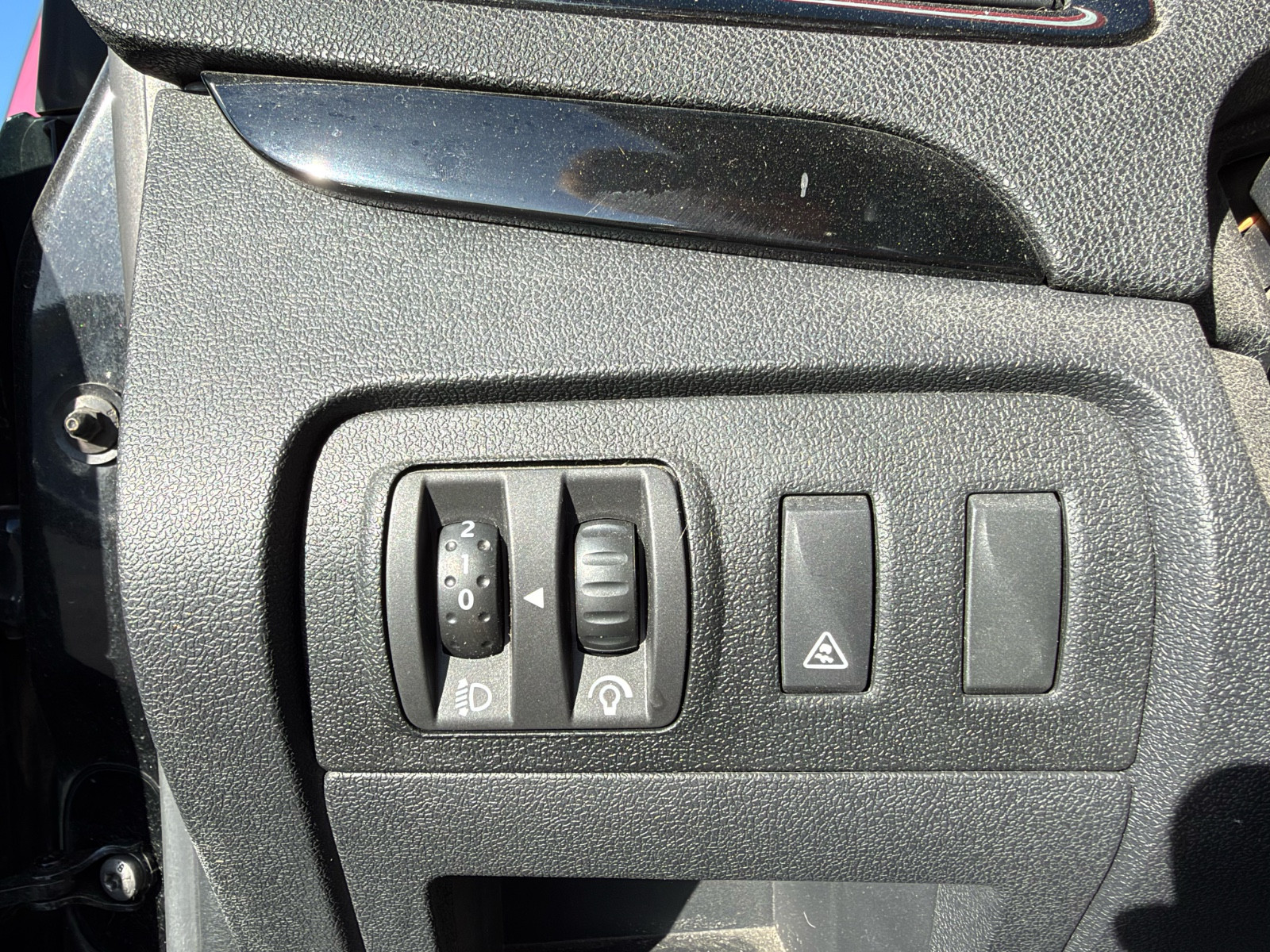 Renault Scénic 1.5 dCi 110ch FAP Privilège EDC Euro5 — photo 18