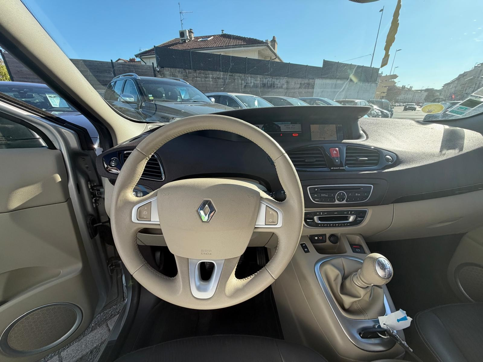 Renault Scénic III Berline 5 ptes - vue 1